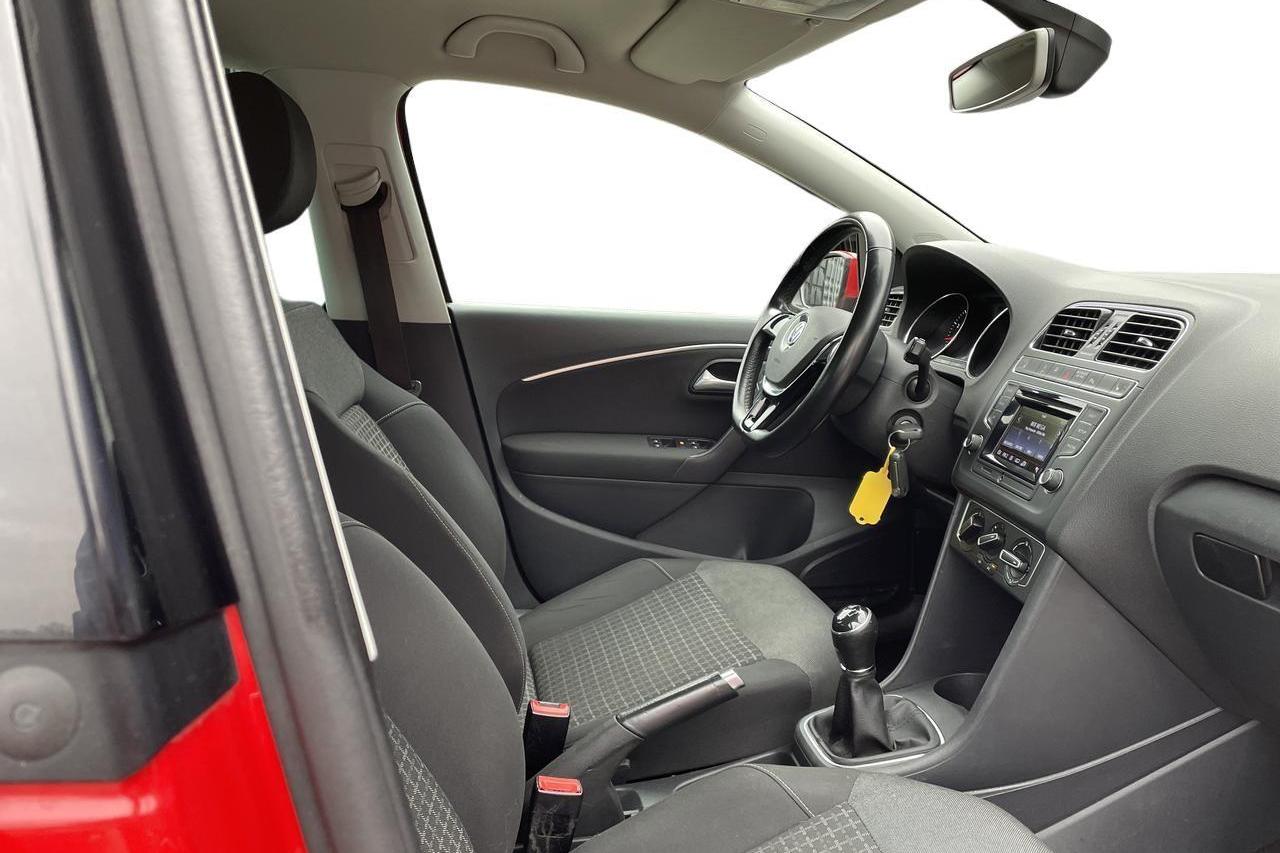 VW Polo 1.2 TSI 5dr (90hk) - 14 620 mil - Manuell - röd - 2015