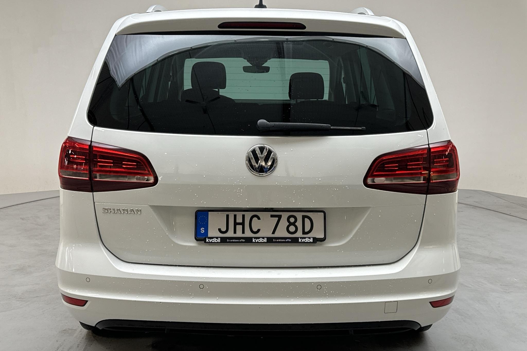 VW Sharan 2.0 TDI (150hk) - 8 632 mil - Automat - vit - 2020