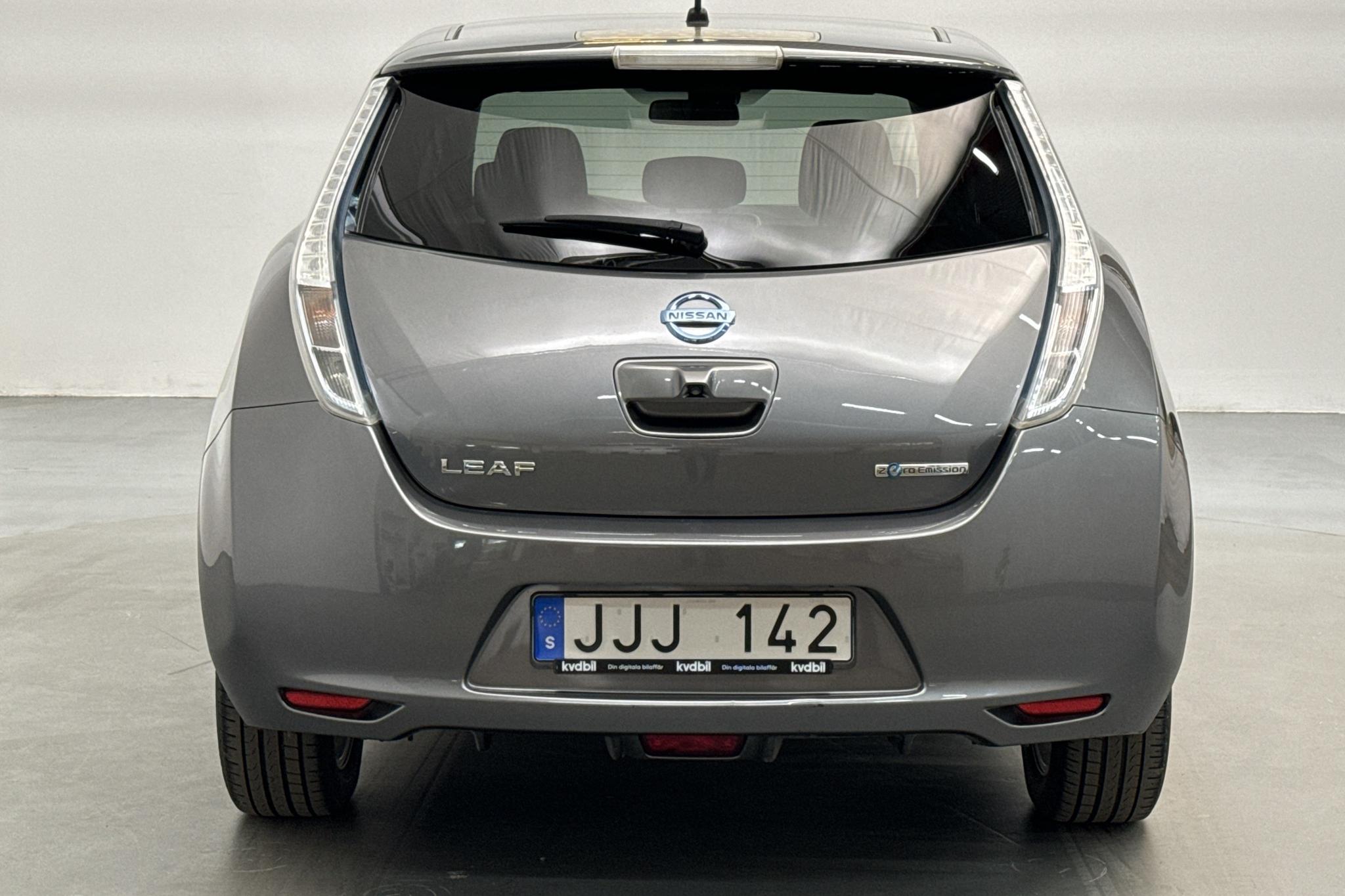 Nissan LEAF 5dr (109hk) - 16 276 mil - Automat - grå - 2014
