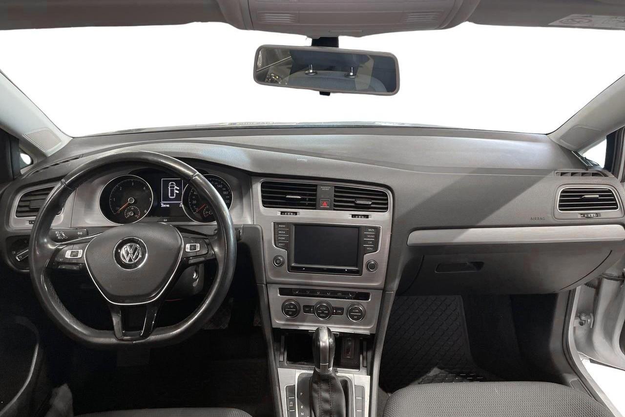 VW Golf VII 1.6 TDI BlueMotion Sportscombi (110hk) - 209 740 km - Automaattinen - hopea - 2017