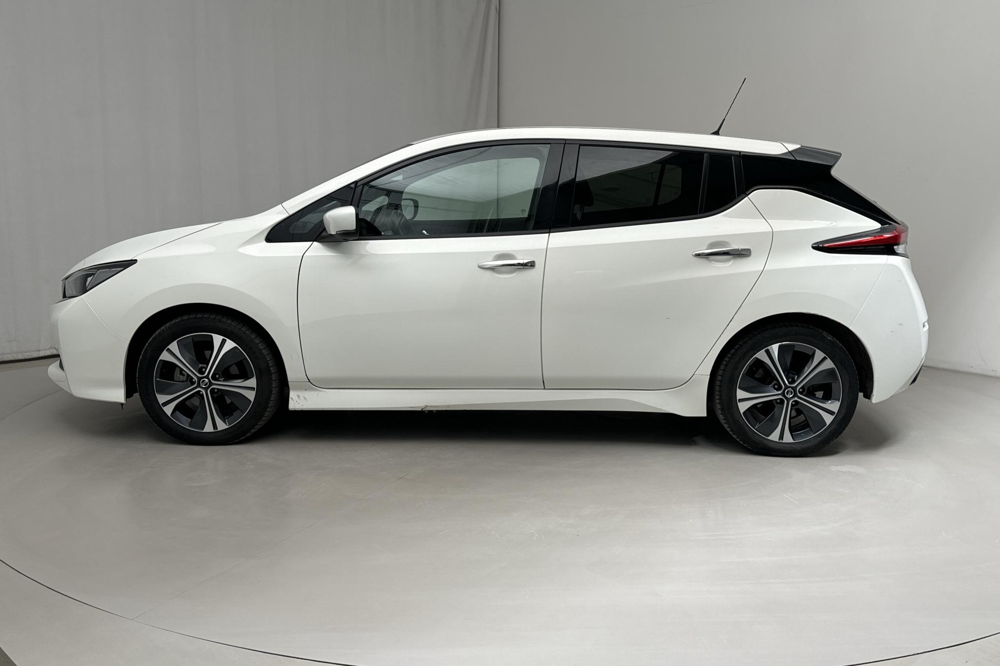 Nissan LEAF 5dr 39 kWh (150hk) - 46 770 km - Automaattinen - valkoinen - 2021