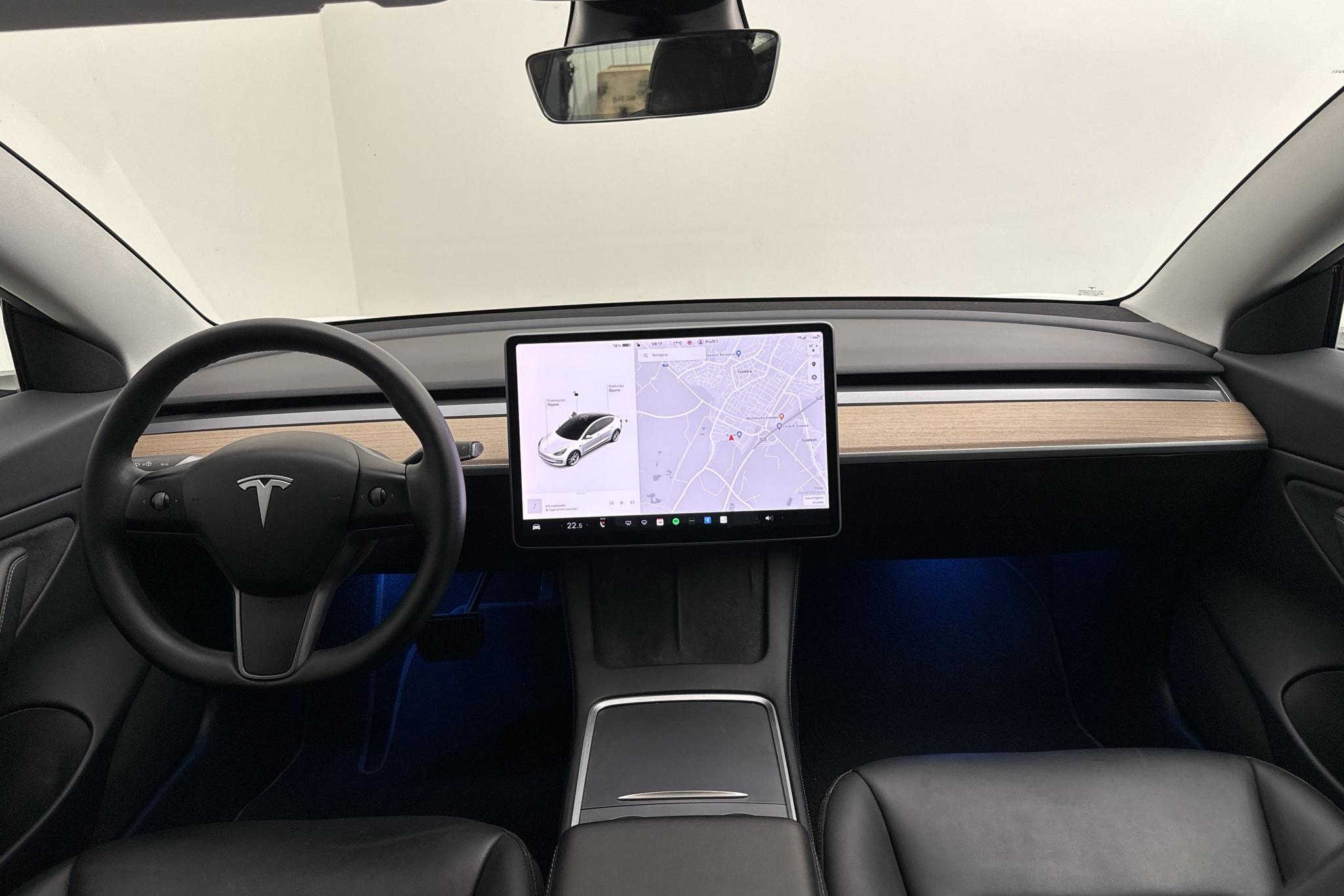 Tesla Model 3 Long Range Dual Motor AWD - 10 373 mil - Automat - vit - 2021
