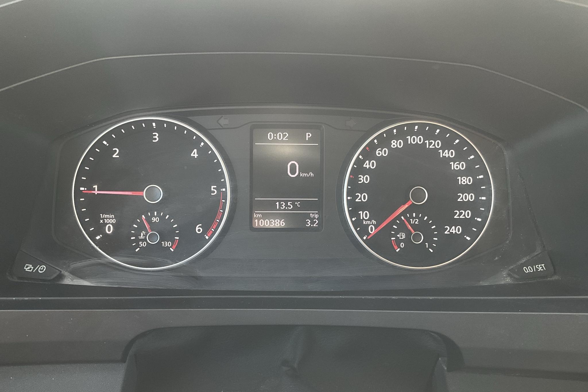 VW Transporter T6 2.0 TDI BMT Skåp (150hk) - 10 039 mil - Automat - vit - 2019