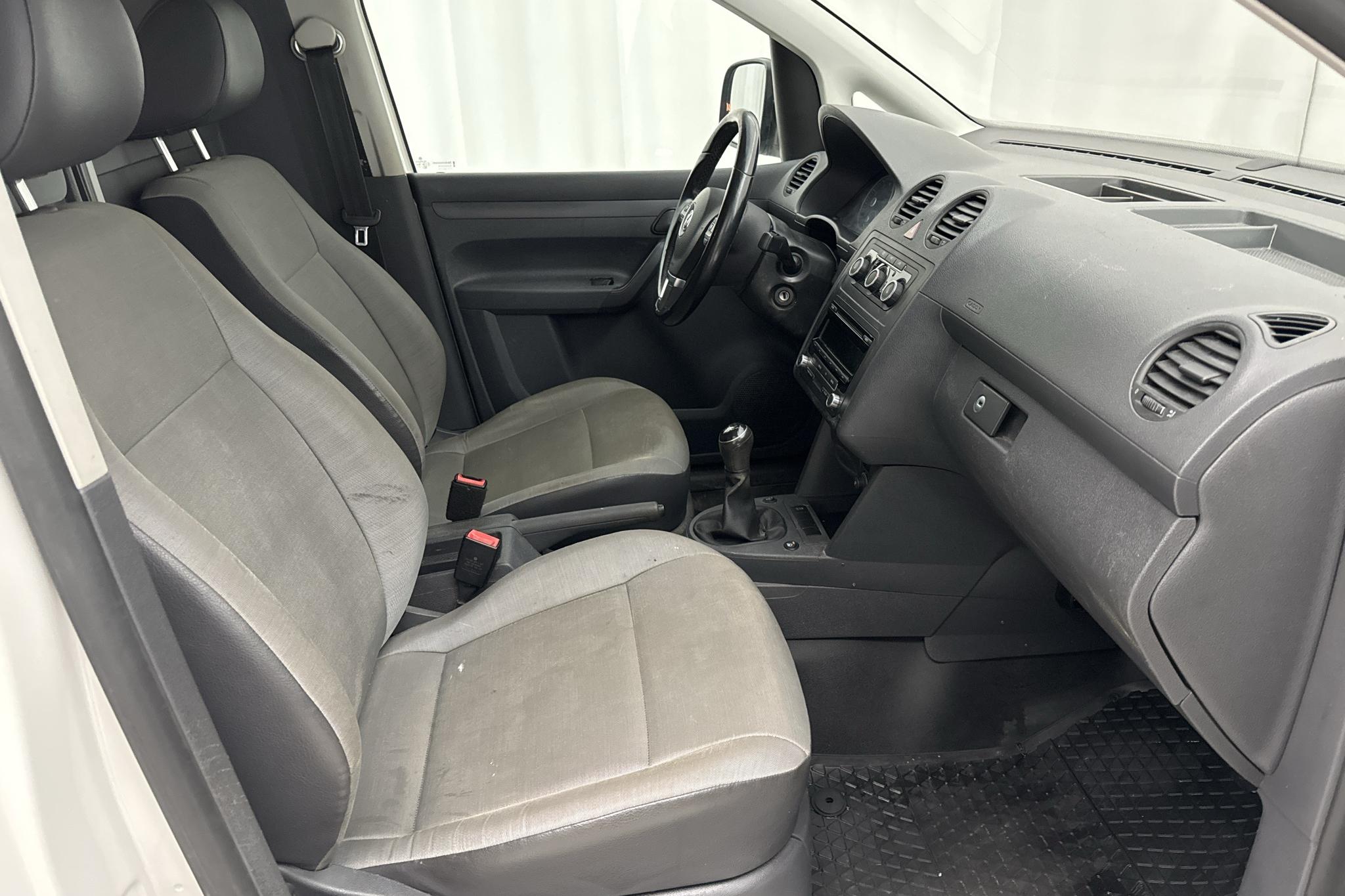 VW Caddy 2.0 Ecofuel Maxi Skåp (109hk) - 5 440 mil - Manuell - vit - 2015