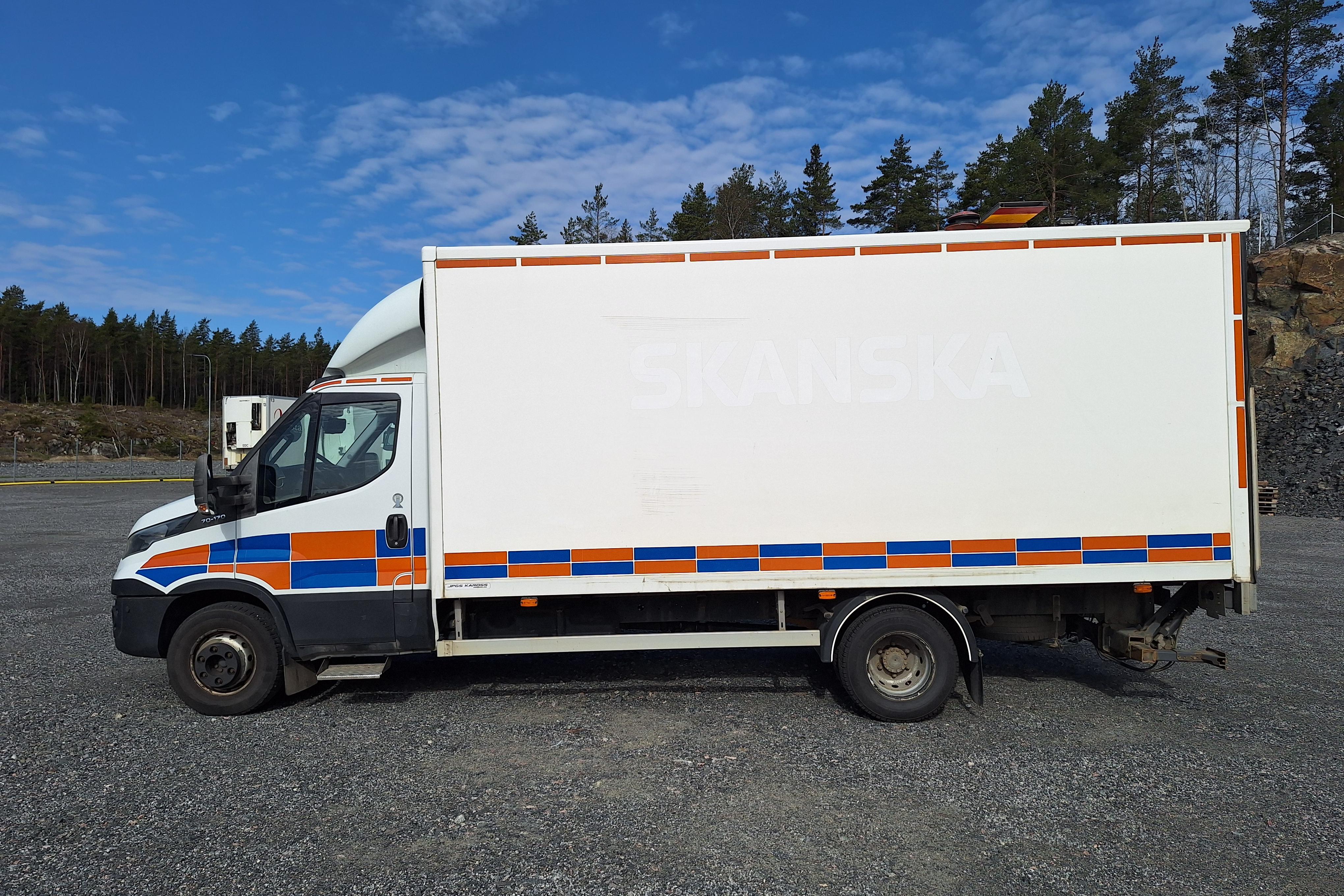 Iveco DAILY 70C17H - 161 950 km - Manuell - vit - 2015