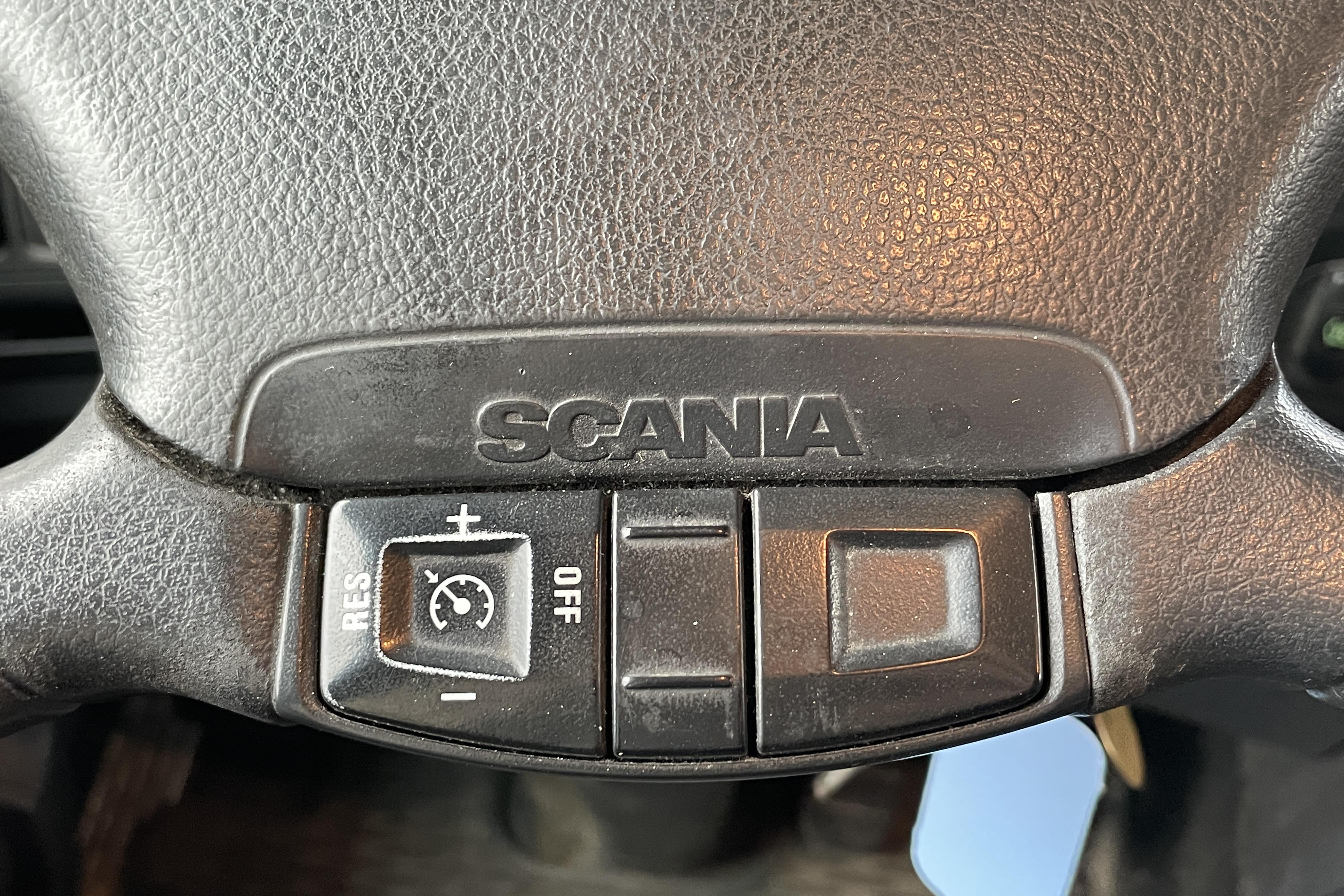 Scania P360 - 571 471 km - Automat - blå - 2013