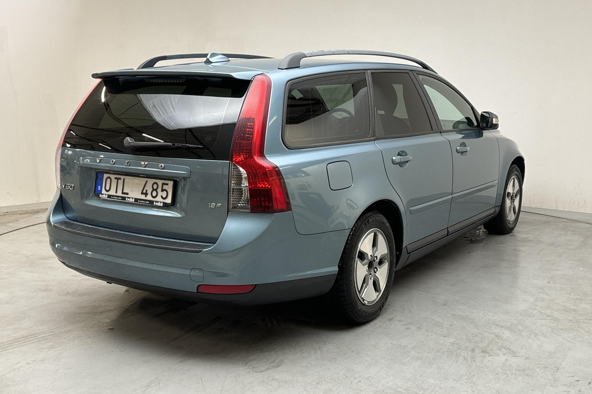 Volvo V50 1.8F (125hk) - 197 060 km - Manualna - niebieski - 2009