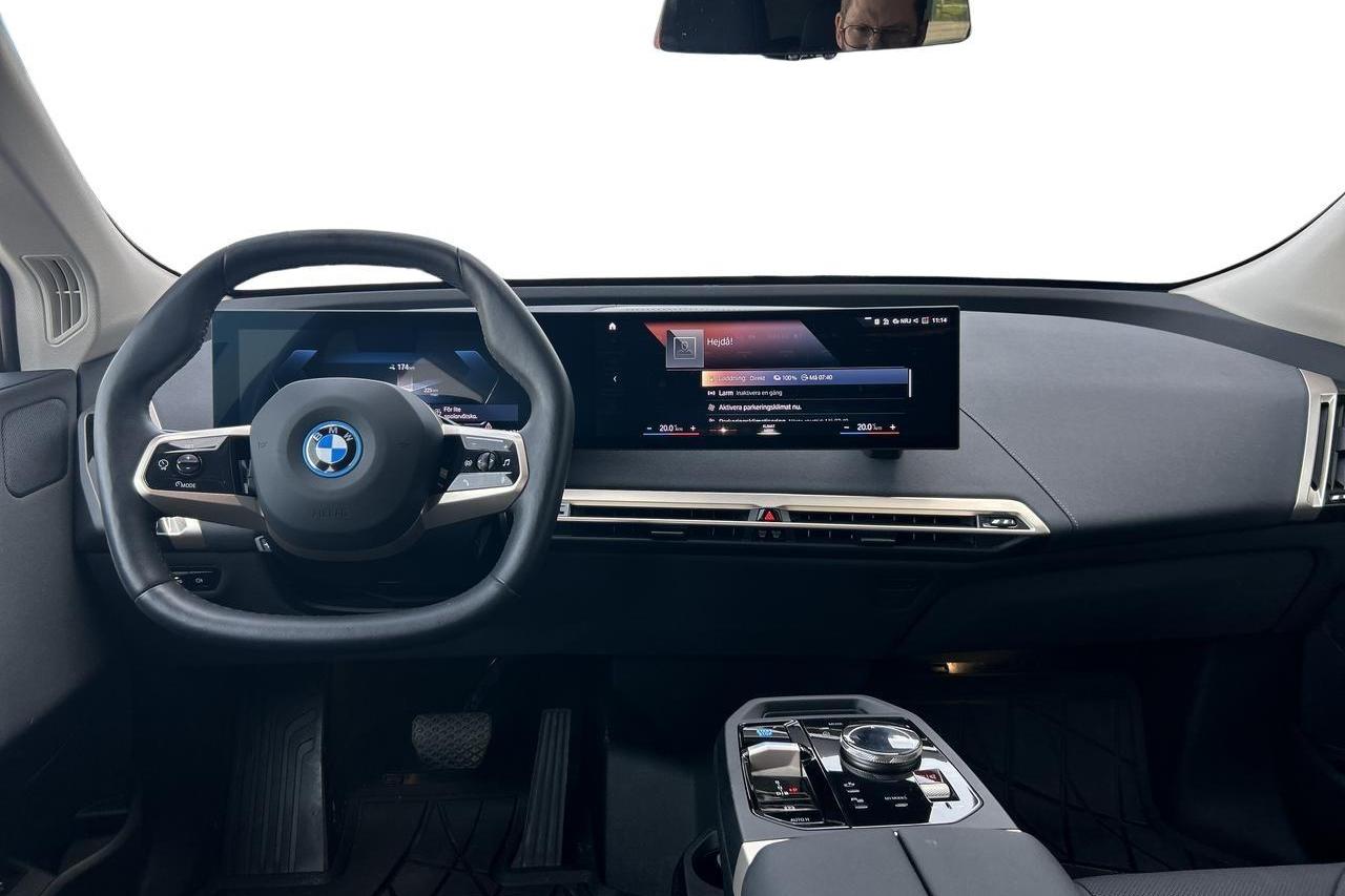 BMW iX xDrive40, i20 (310hk) - 23 380 km - Automatic - black - 2023