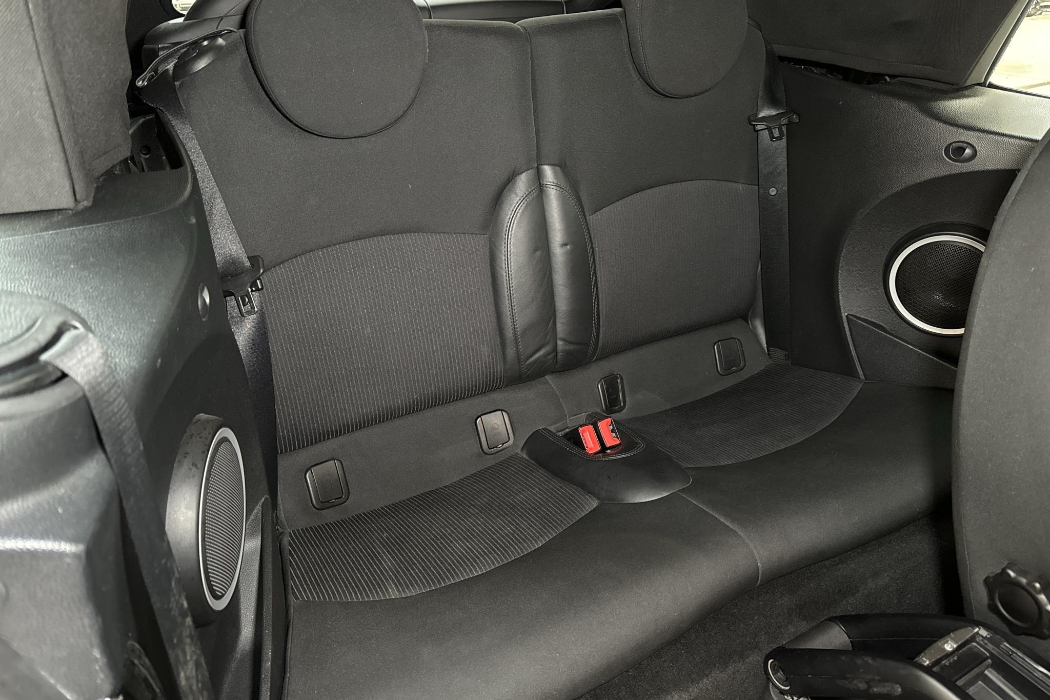 MINI Cooper Cabriolet (122hk) - 9 956 mil - Automat - vit - 2013