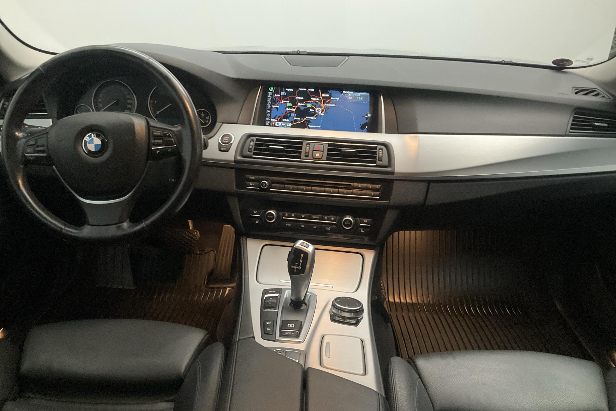 BMW 520d xDrive Touring, F11 (190hk) - 11 973 mil - Automat - grå - 2016