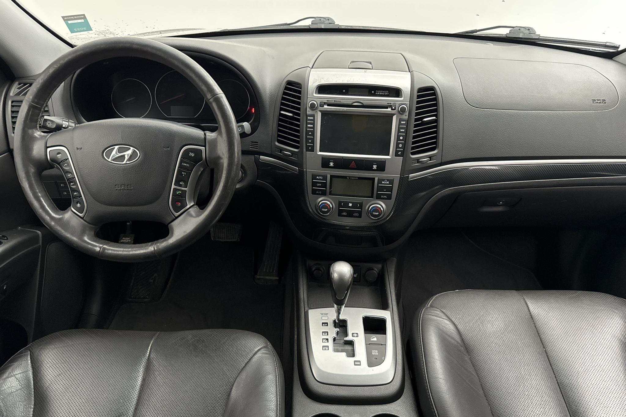 Hyundai Santa Fé 2.2 CRDi-R (197hk) - 86 440 km - Automaattinen - Dark Red - 2012