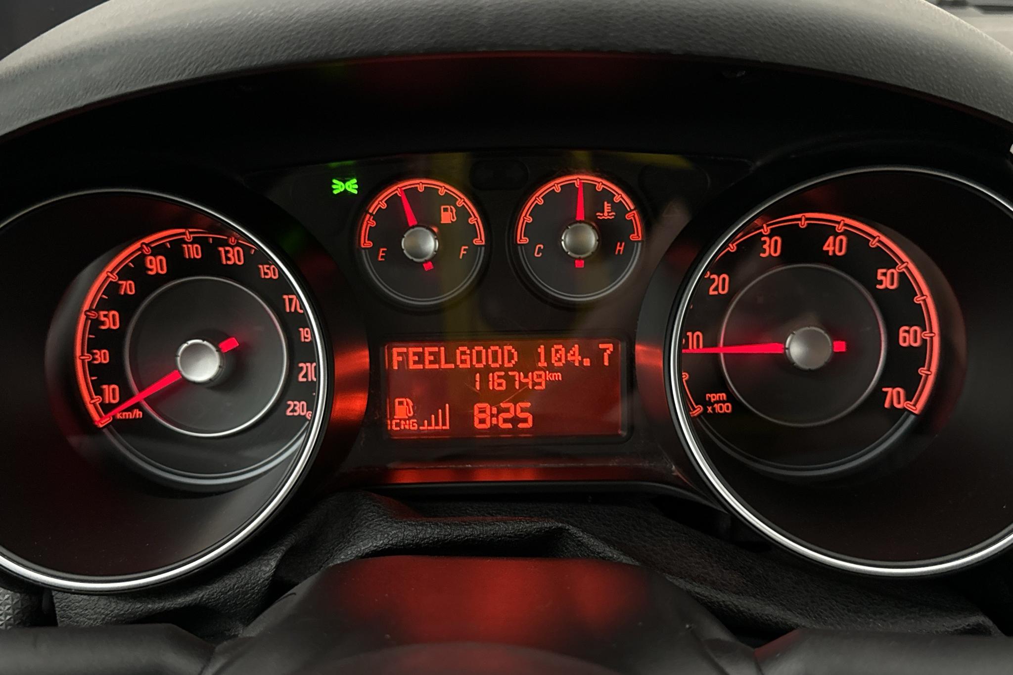 Fiat Punto 1.4 Natural Power 5dr (70hk) - 116 750 km - Manualna - czarny - 2015