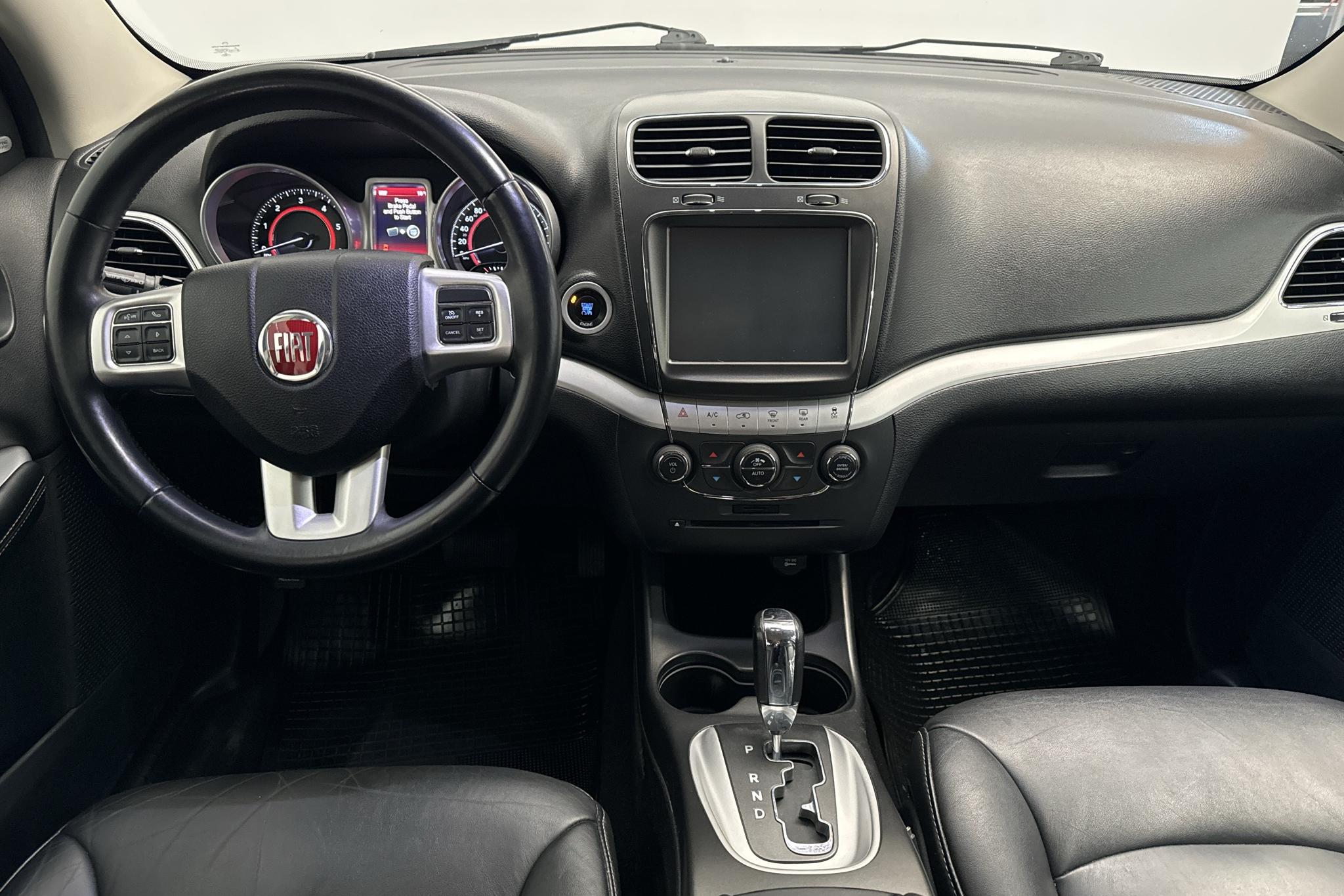 Fiat Freemont 2.0 Multijet AWD (170hk) - 22 176 mil - Automat - grå - 2013