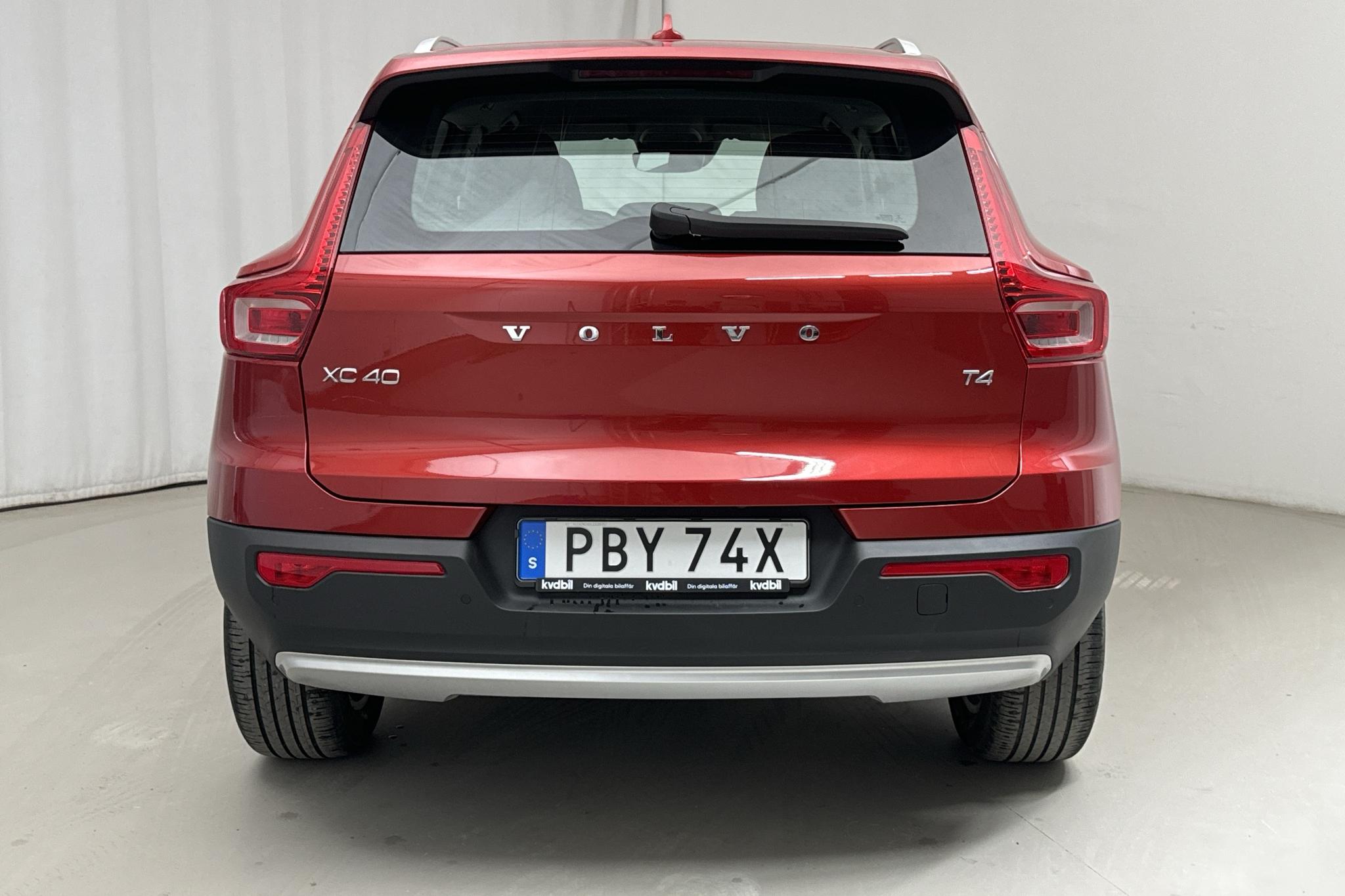 Volvo XC40 T4 2WD (190hk) - 17 580 km - Automaattinen - punainen - 2020