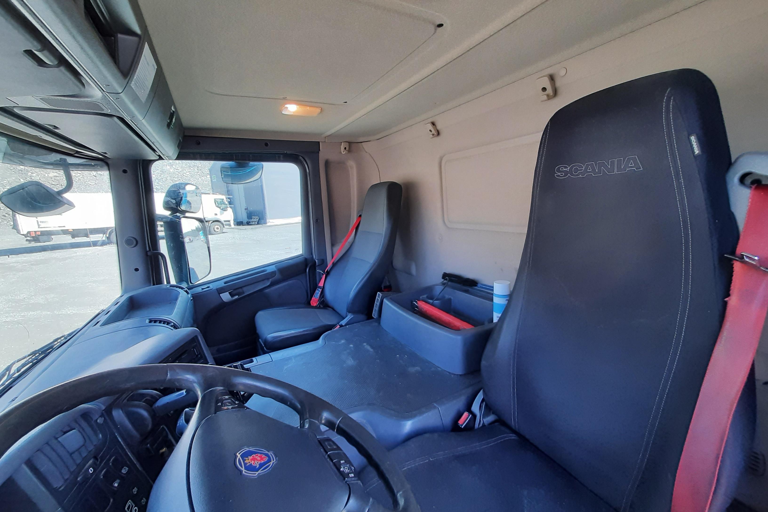 Scania P320 - 633 986 km - Automat - blå - 2013