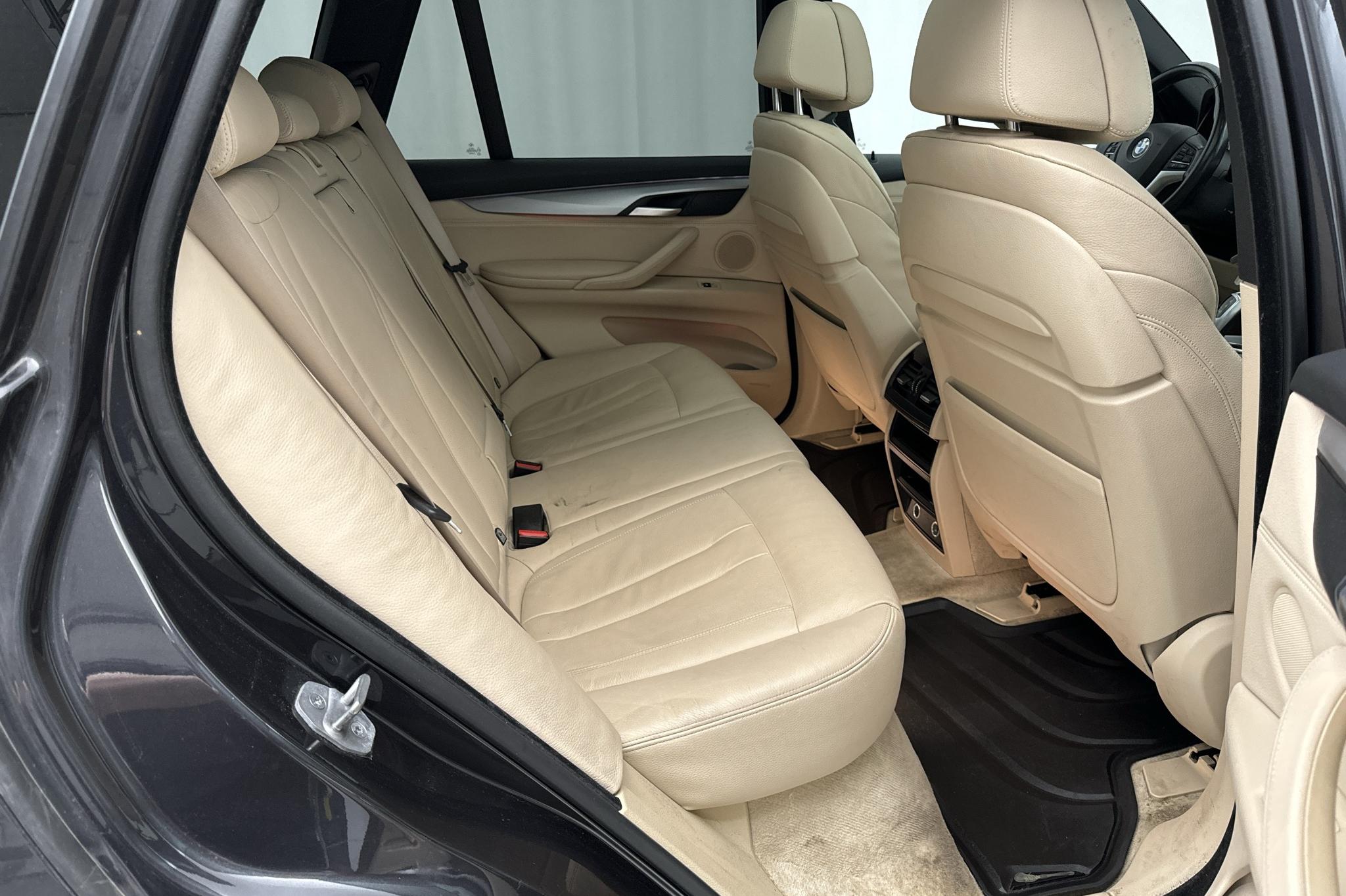 BMW X5 xDrive30d, F15 (258hk) - 15 533 mil - Automat - grå - 2014