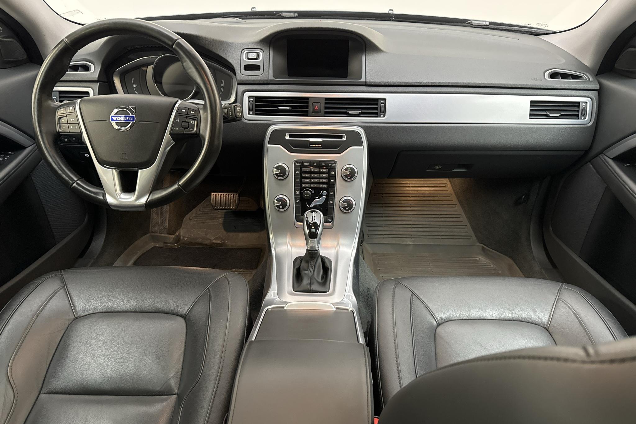 Volvo V70 II D4 AWD (181hk) - 8 377 mil - Automat - svart - 2016