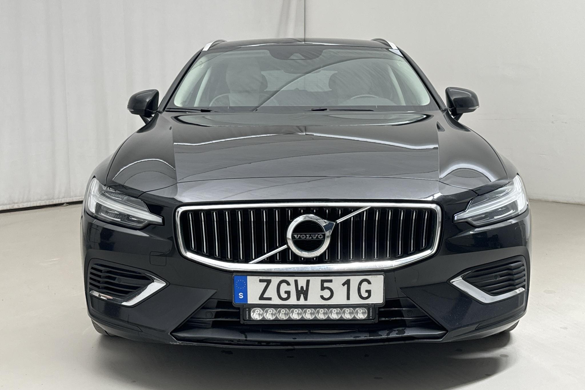 Volvo V60 T6 AWD Recharge (340hk) - 118 810 km - Automatic - black - 2021