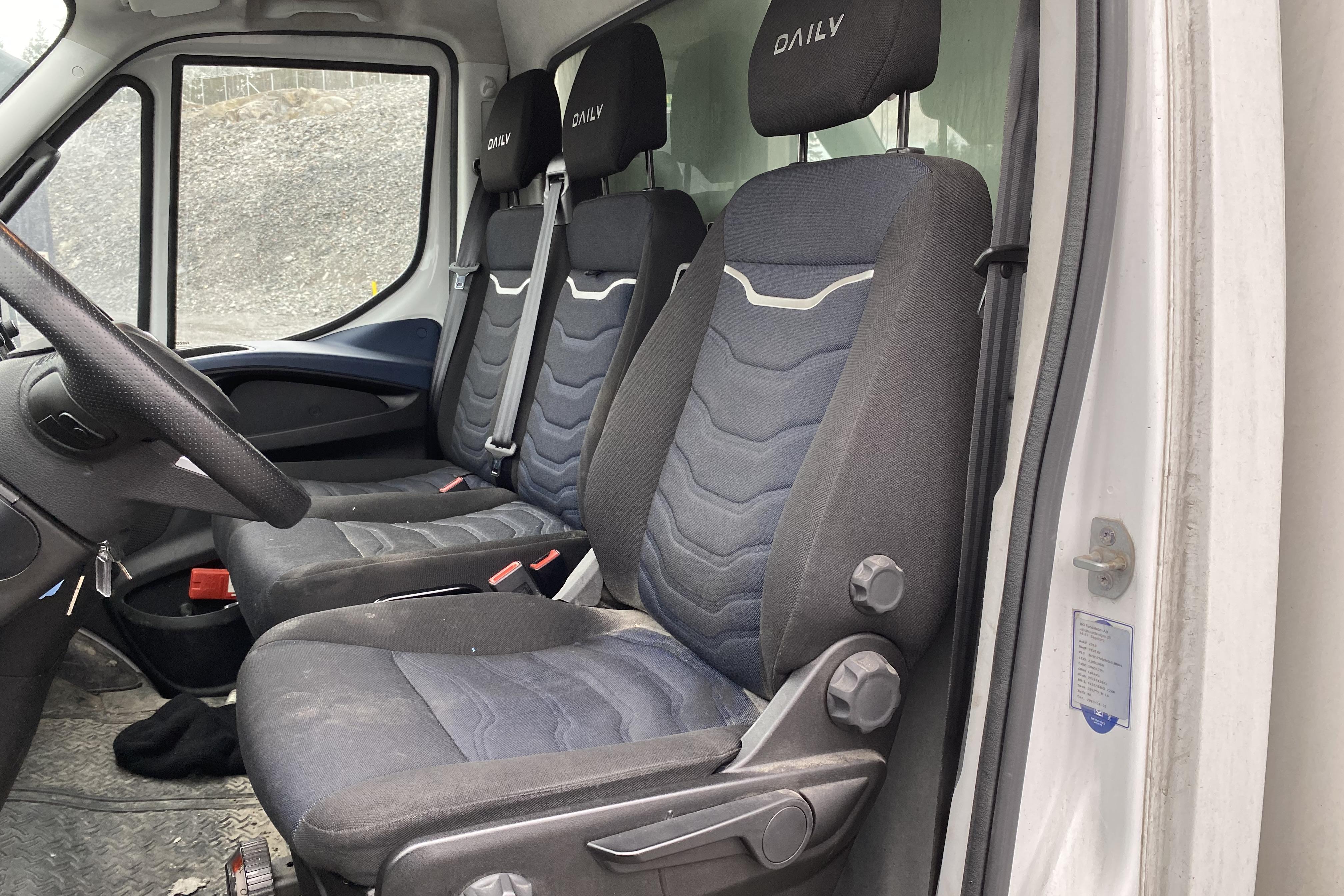 Iveco DAILY - 81 611 km - Automaatne - valge - 2021