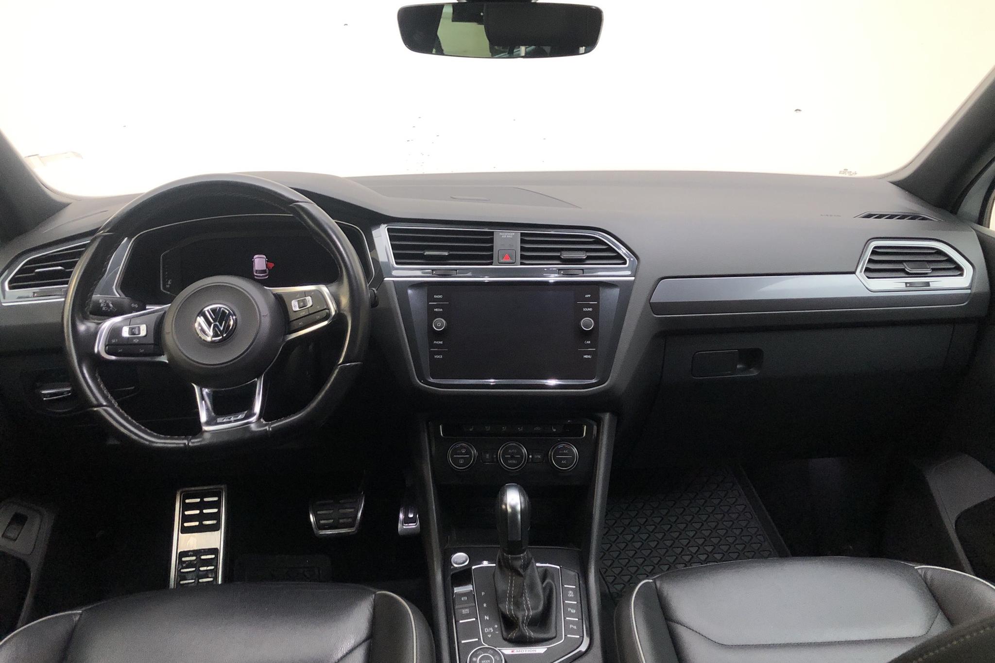 VW Tiguan 2.0 TDI 4MOTION (240hk) - 13 211 mil - Automat - vit - 2020