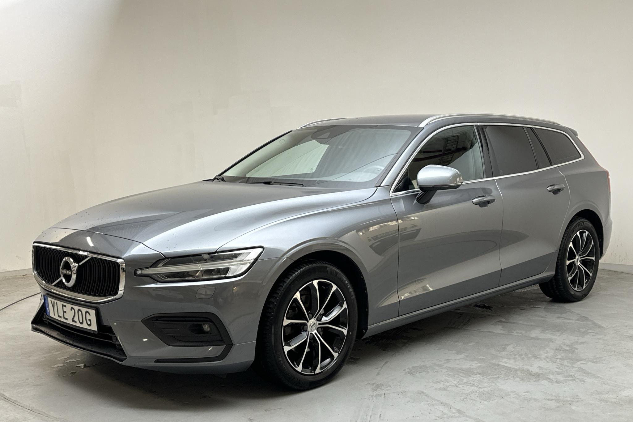 Volvo V60 B4 Mildhybrid, Diesel (197hk) - 6 879 mil - Automat - grå - 2021