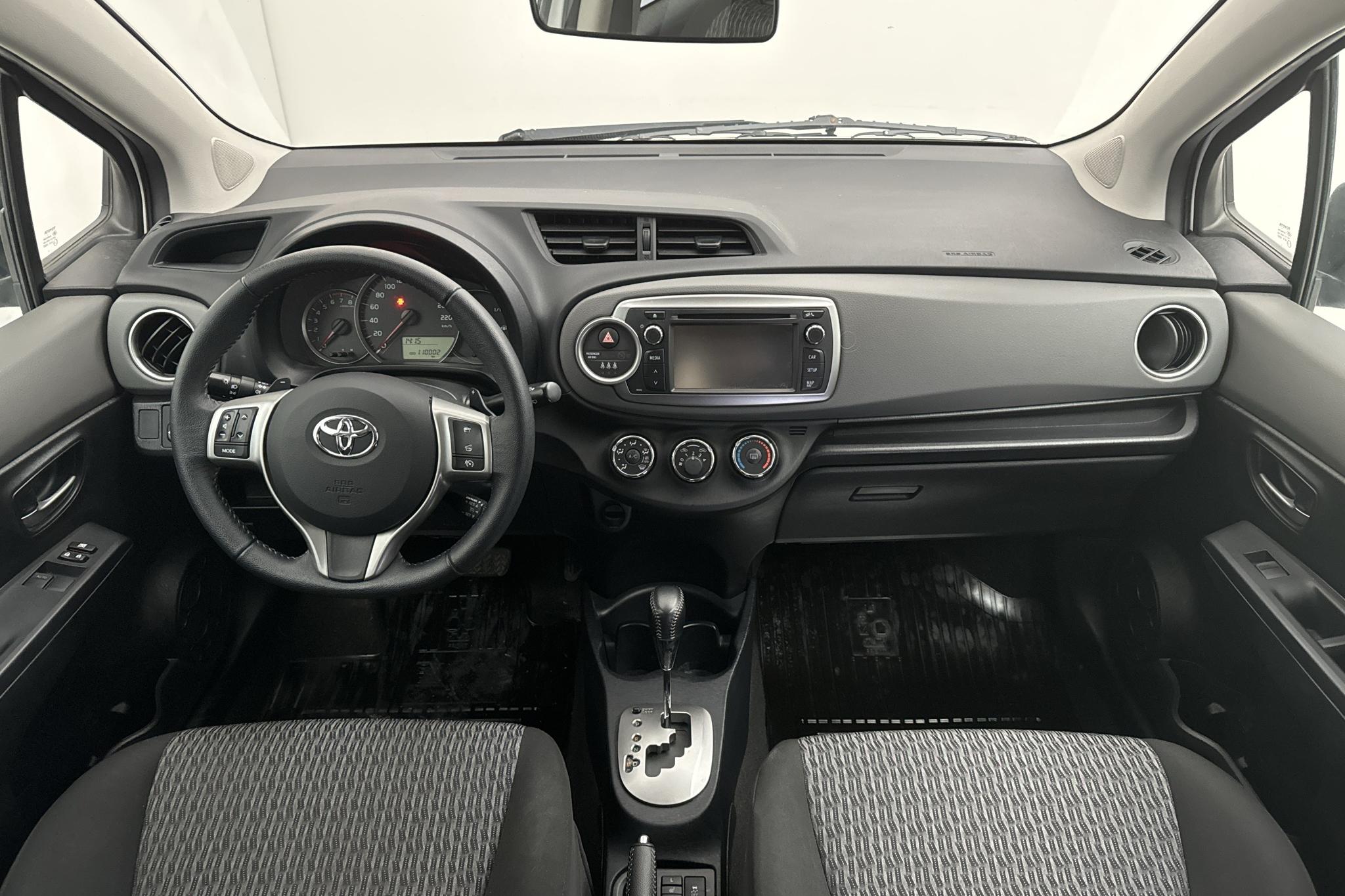 Toyota Yaris 1.33 5dr (100hk) - 110 000 km - Automaatne - valge - 2014