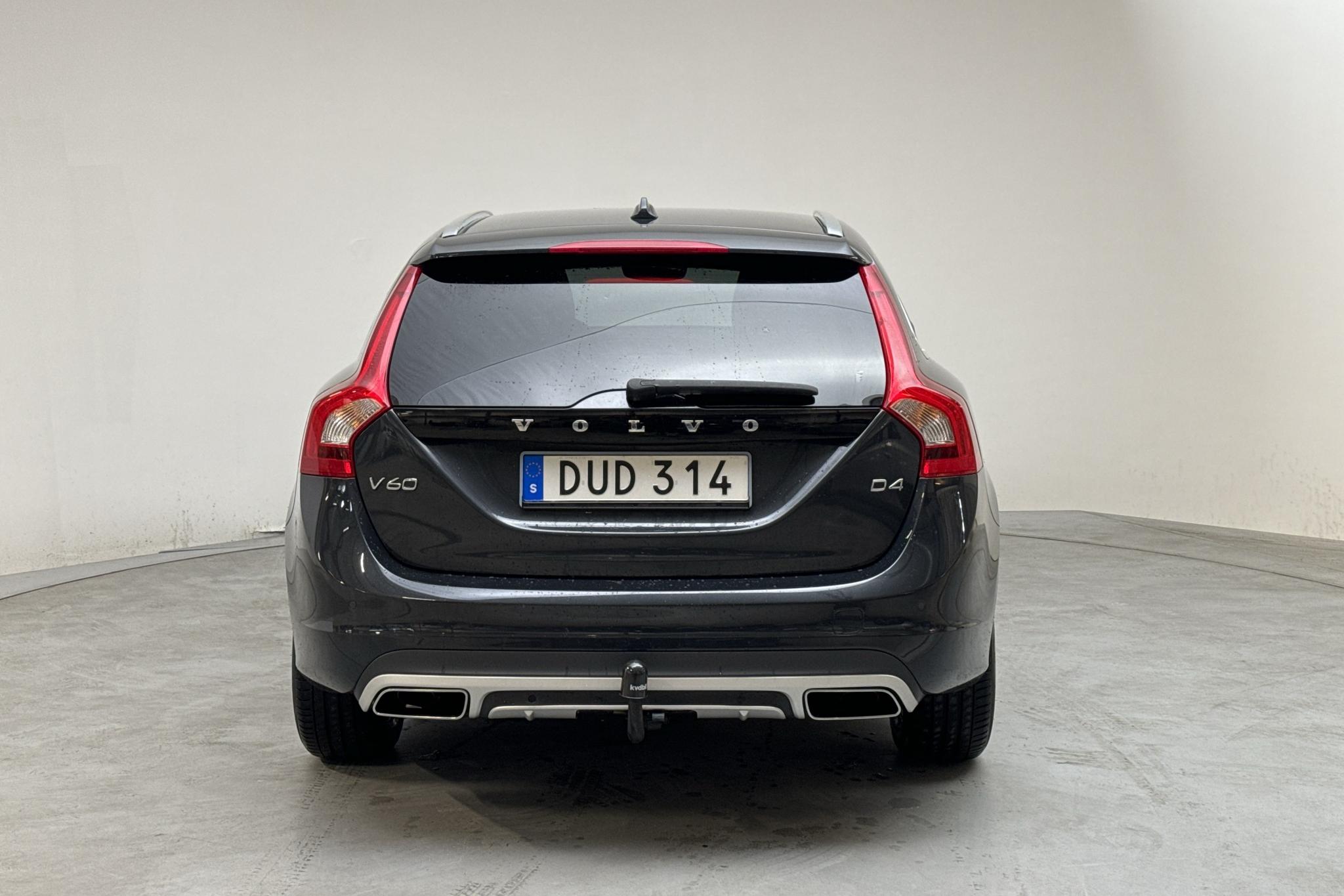 Volvo V60 D4 (181hk) - 16 986 mil - Manuell - grå - 2015