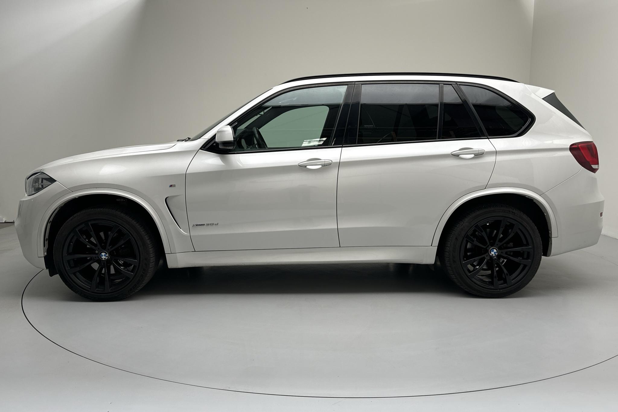 BMW X5 xDrive30d, F15 (258hk) - 10 844 mil - Automat - vit - 2018