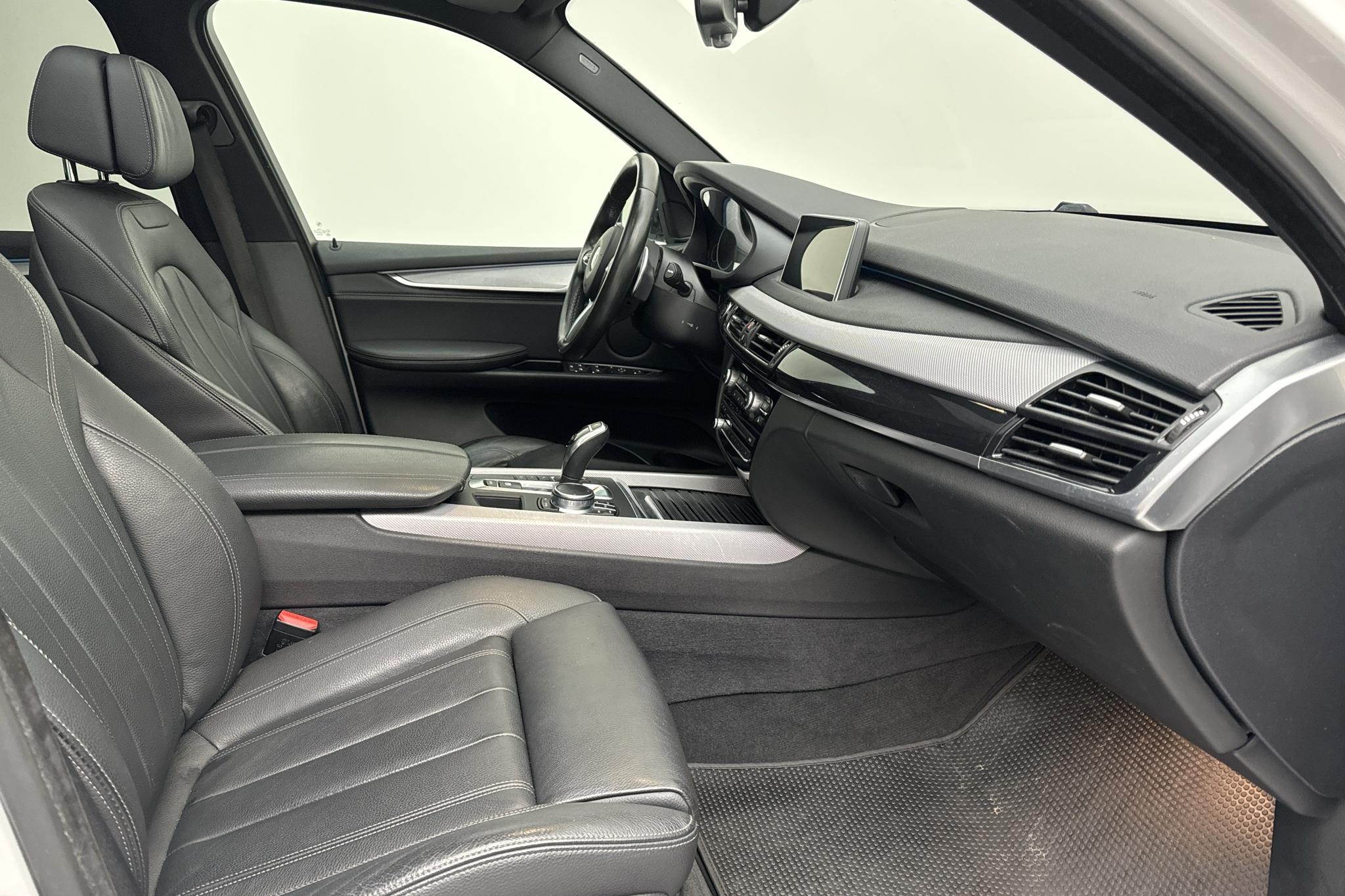 BMW X5 xDrive30d, F15 (258hk) - 108 440 km - Automatyczna - biały - 2018