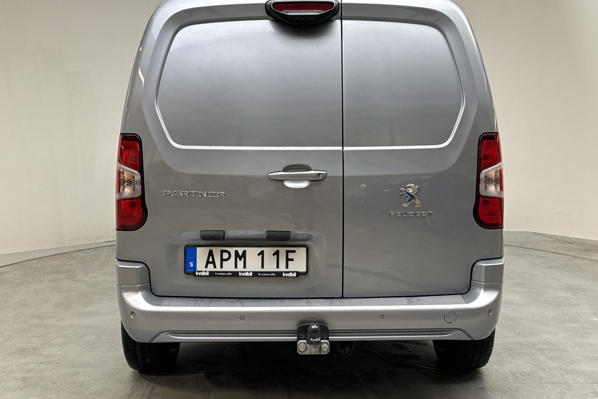 Peugeot Partner 1.5 HDI Skåp (130hk) - 9 607 mil - Automat - grå - 2020