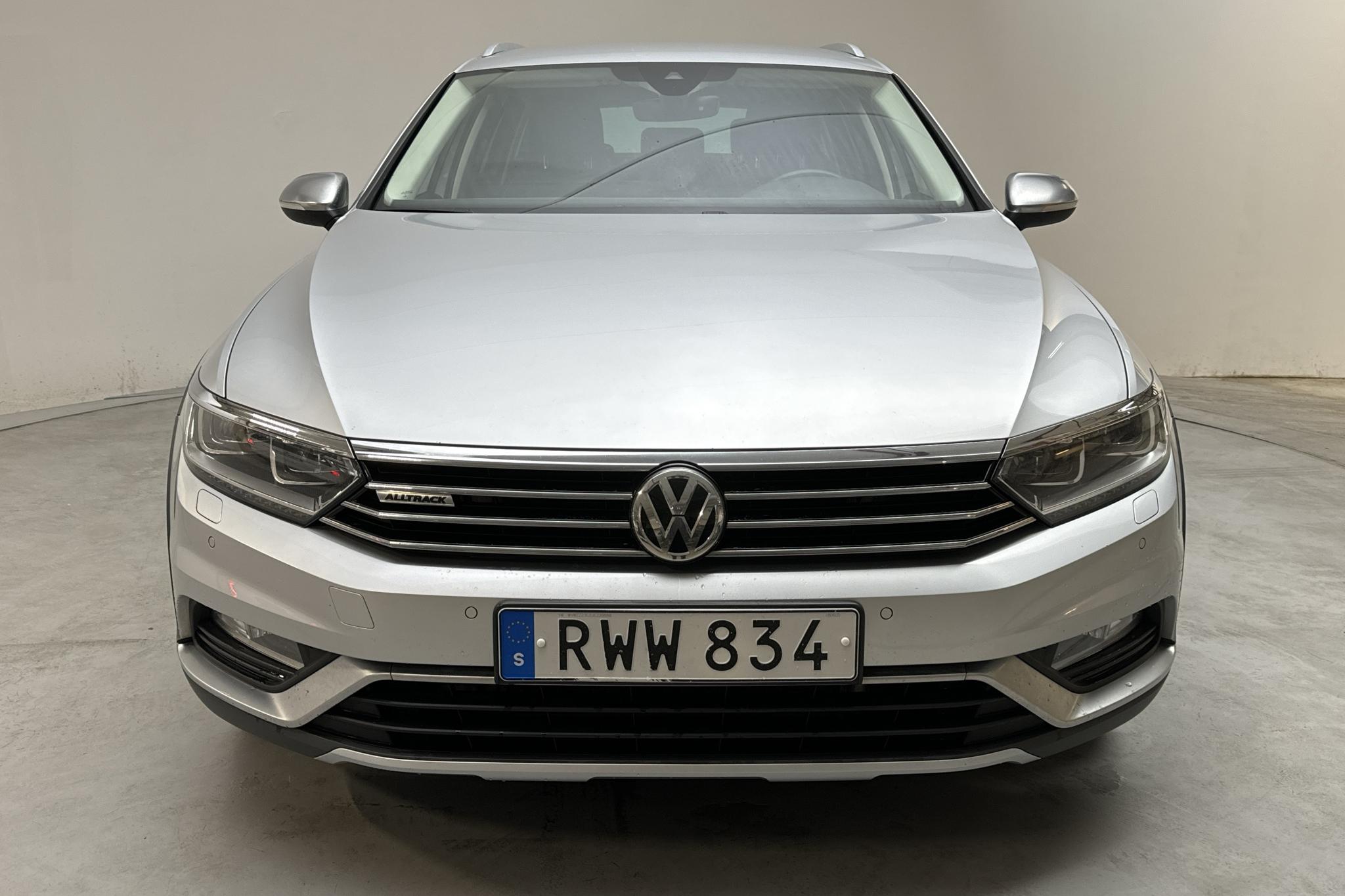 VW Passat Alltrack 2.0 TDI 4MOTION (190hk) - 14 498 mil - Automat - silver - 2018