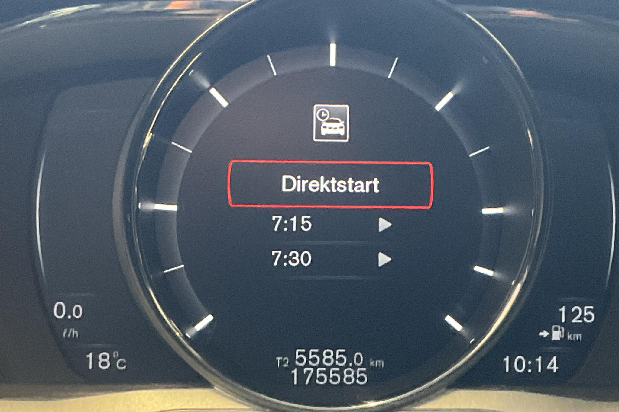 Volvo V60 D3 Cross Country (150hk) - 17 559 mil - Automat - vit - 2017