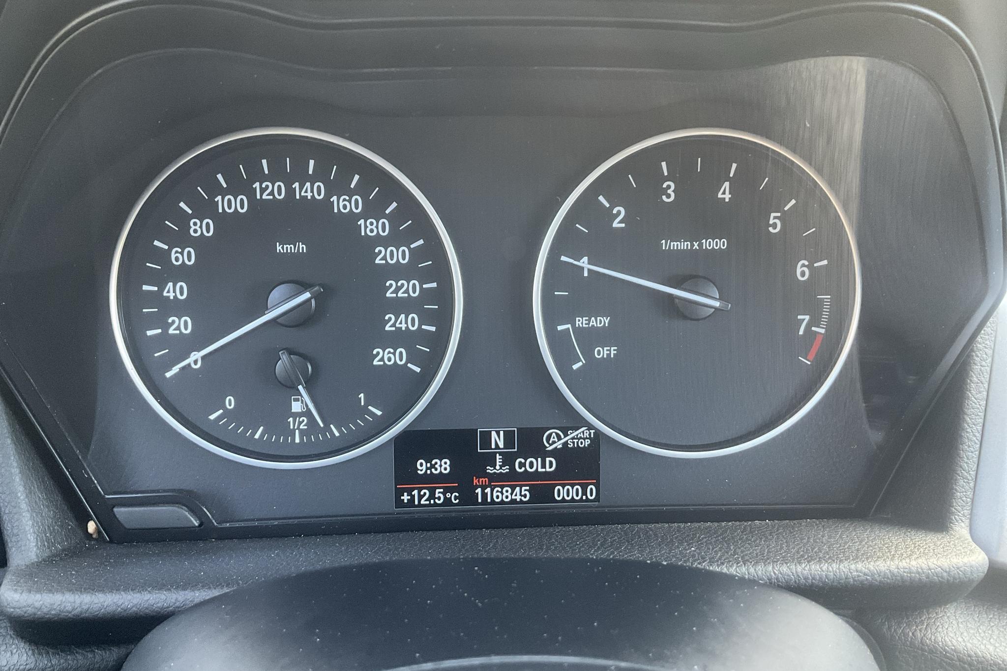 BMW 218i Active Tourer, F45 (136hk) - 116 850 km - Manual - red - 2015