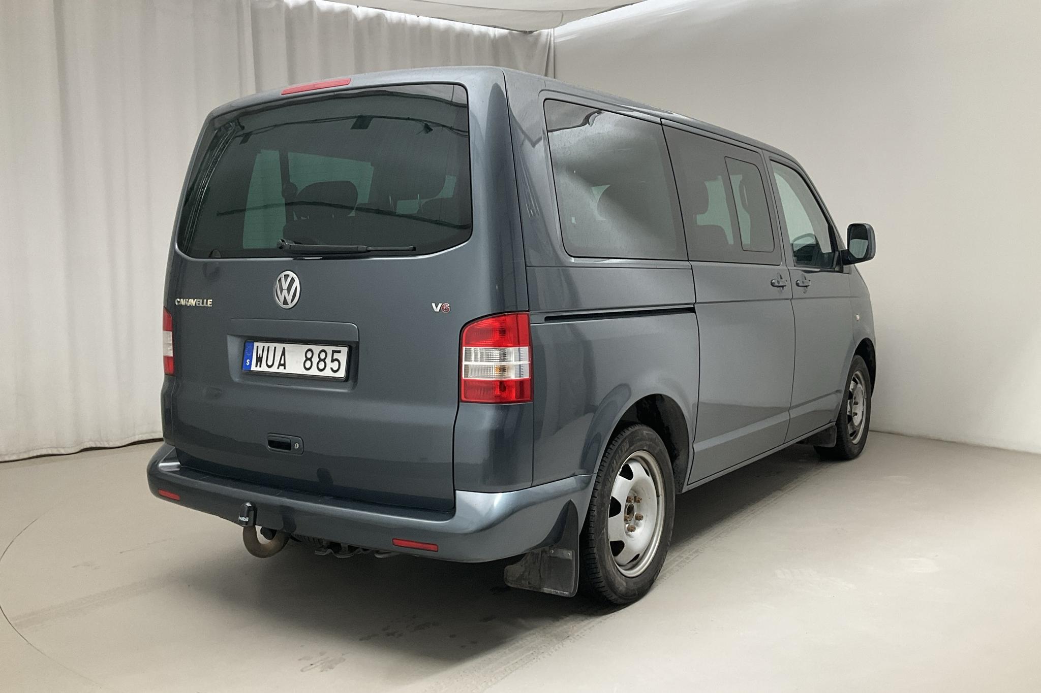 VW Caravelle T5 3.2 V6 (235hk) - 23 985 mil - Automat - Dark Grey - 2005