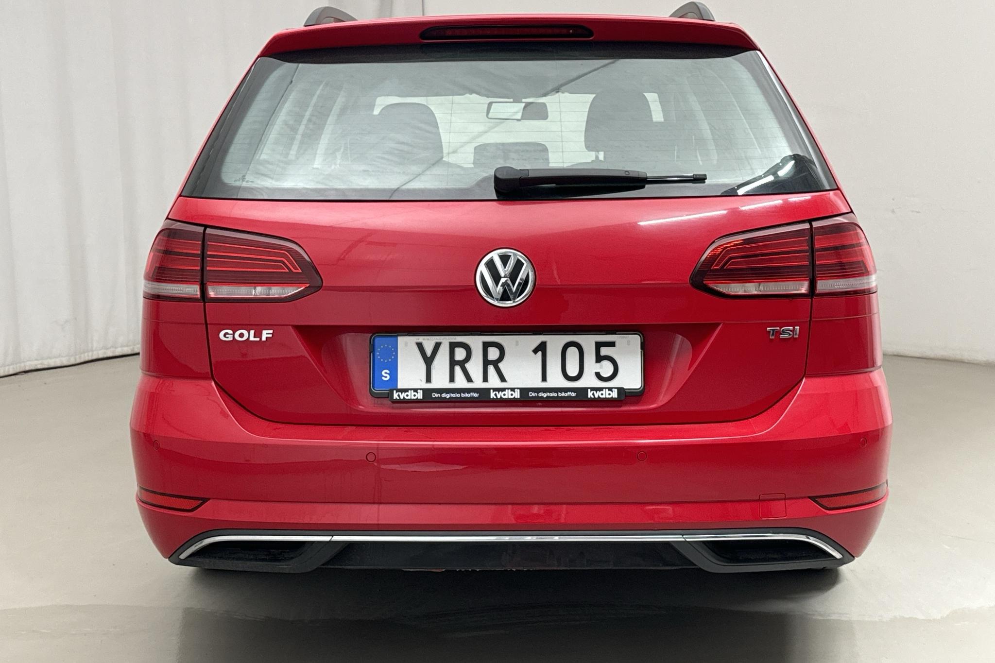 VW Golf VII 1.0 TSI Sportscombi (110hk) - 10 297 mil - Automat - röd - 2018
