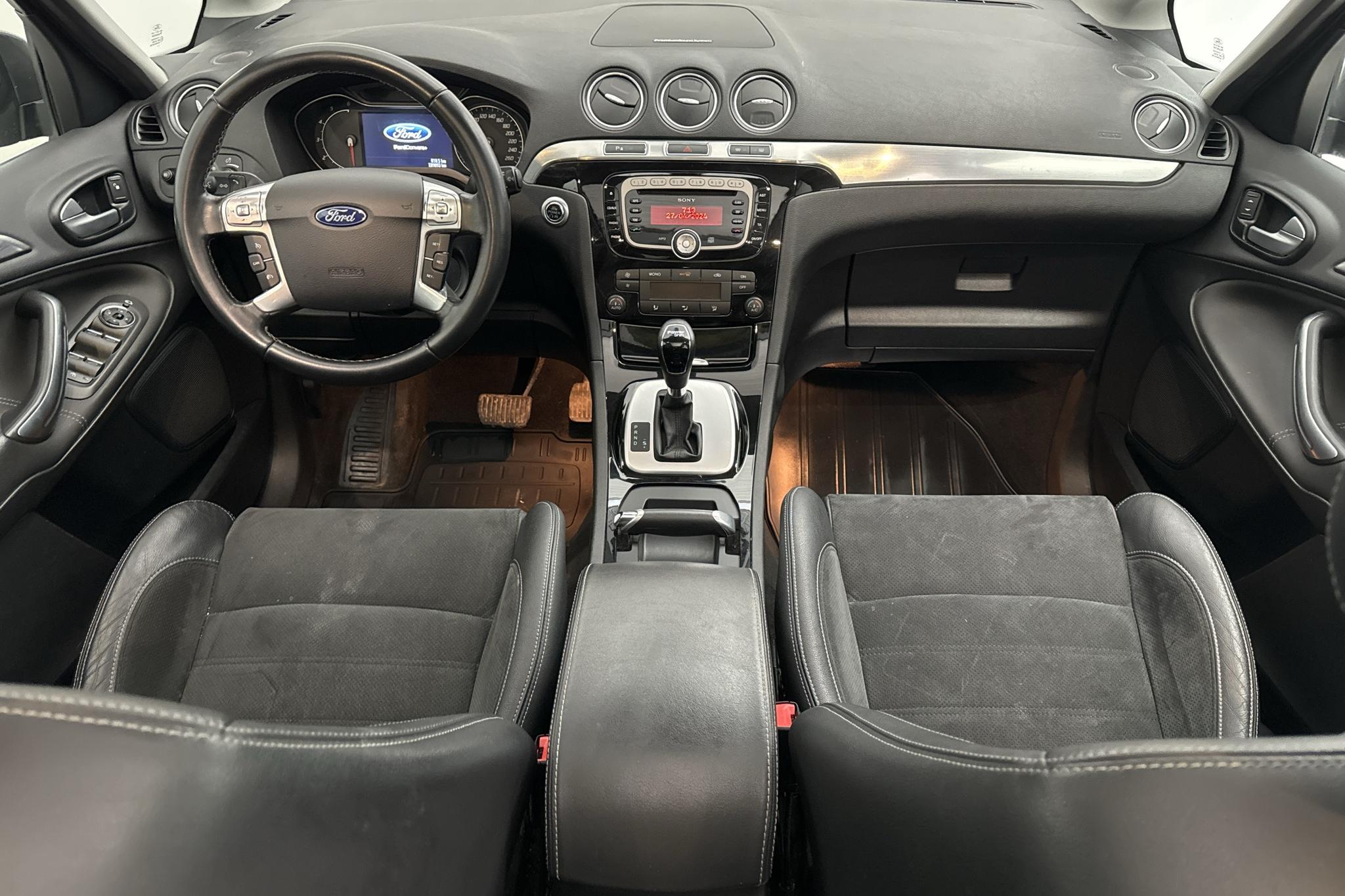 Ford S-MAX 2.0 Duratorq TDCi (163hk) - 189 890 km - Automaattinen - ruskea - 2015
