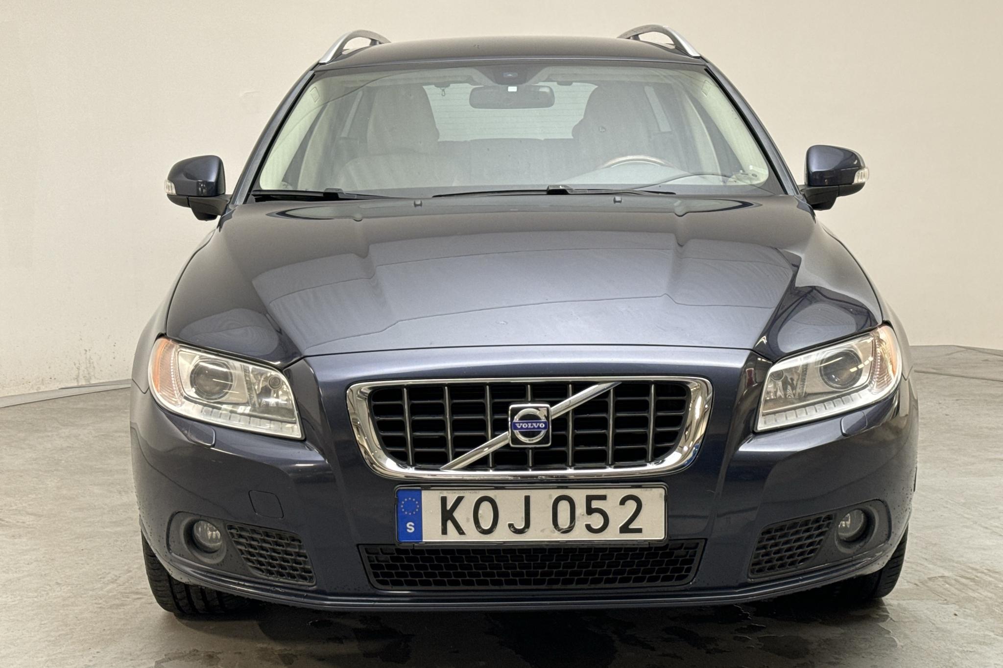 Volvo V70 II 2.5FT (231hk) - 190 790 km - Manualna - niebieski - 2010