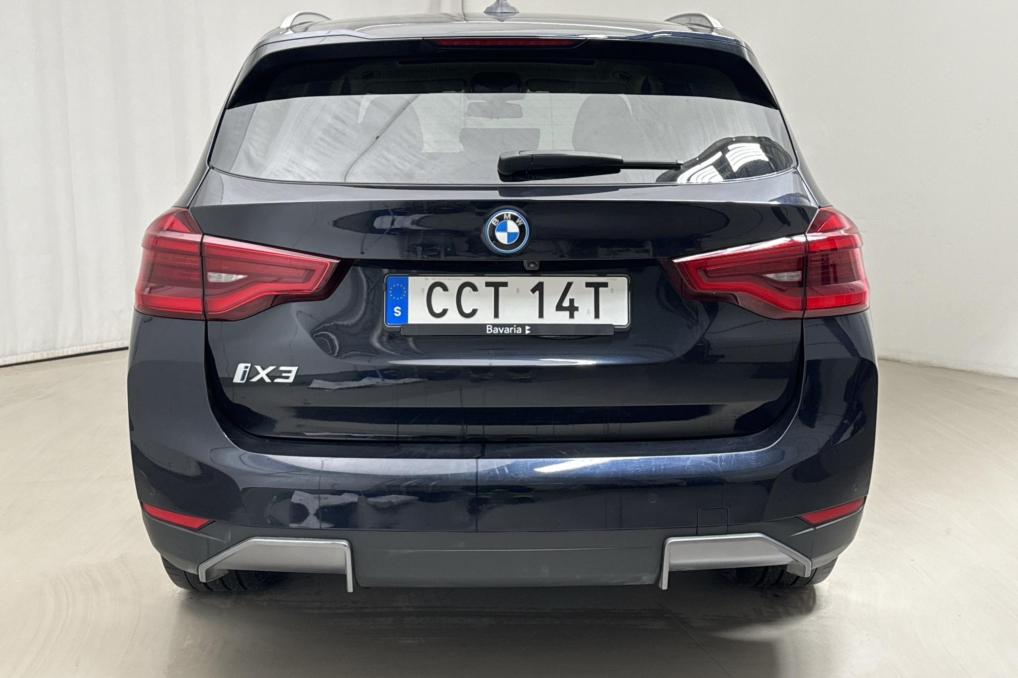 BMW iX3, G08 (286hk) - 37 160 km - Automaatne - must - 2021