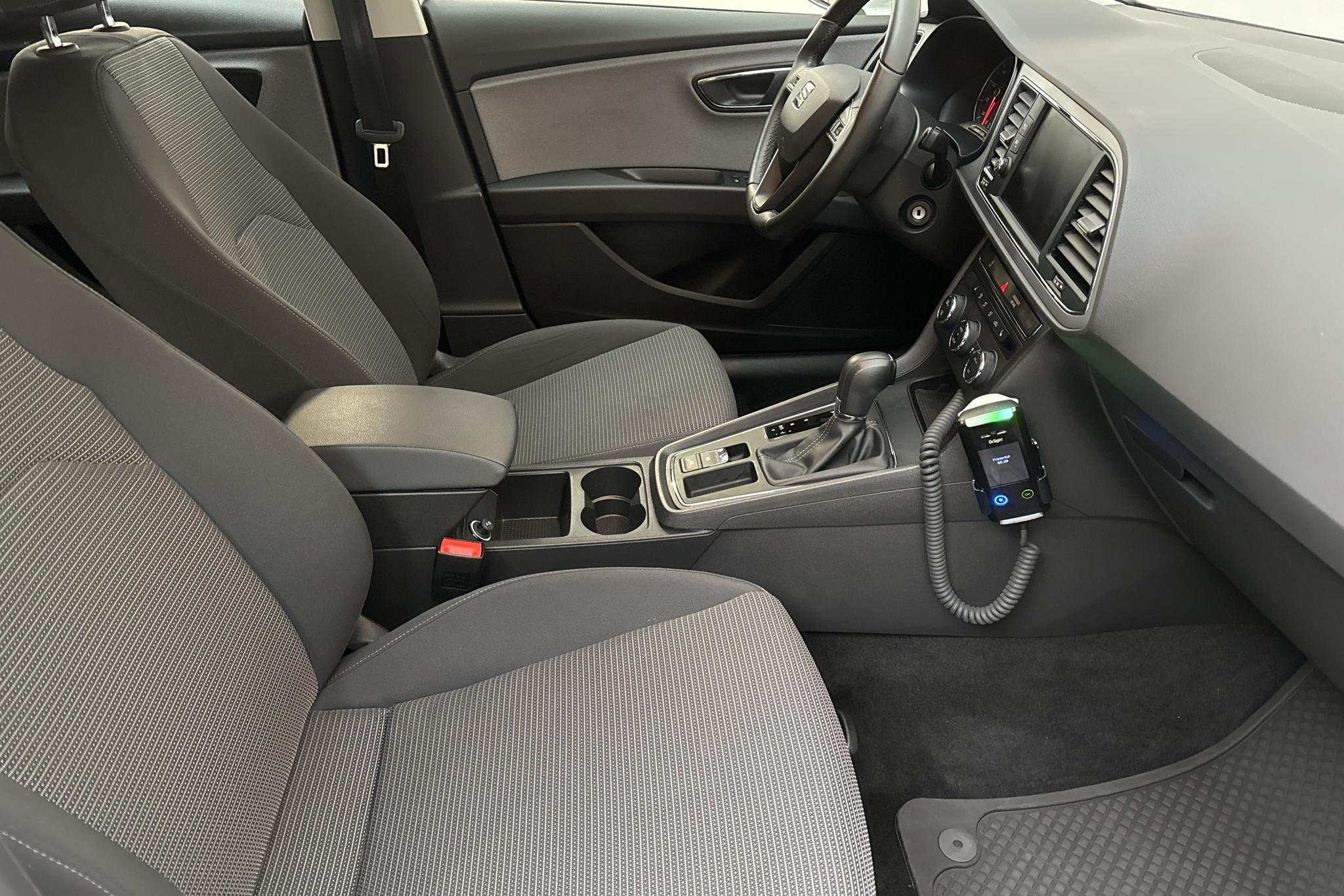 Seat Leon 1.5 TGI ST (130hk) - 2 201 mil - Automat - vit - 2020