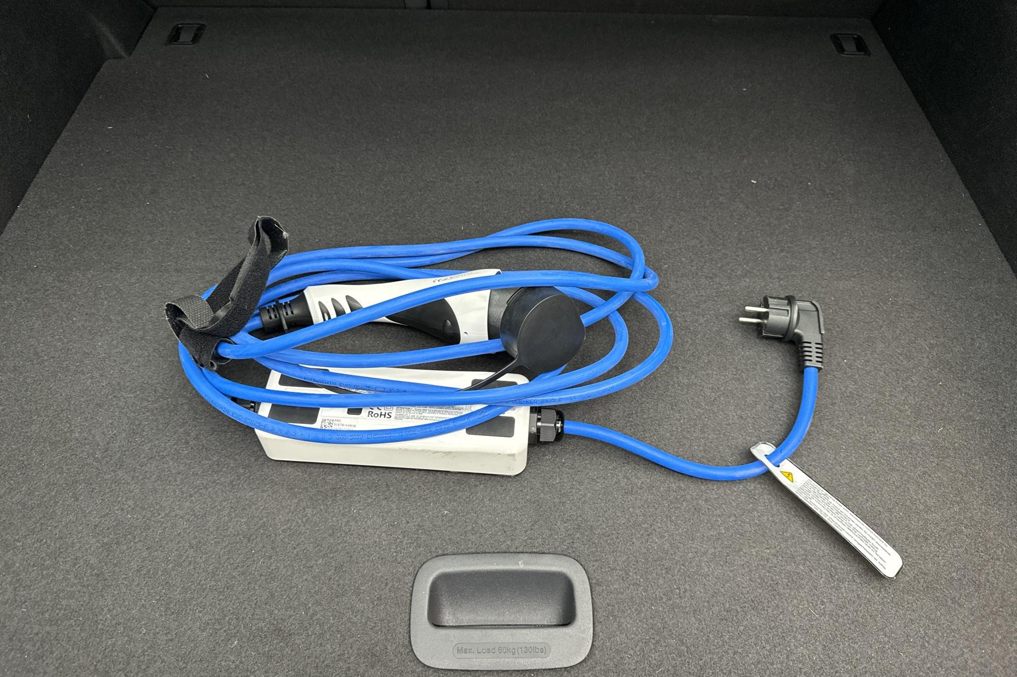Hyundai IONIQ Plug-in (141hk) - 39 670 km - Automatyczna - biały - 2020