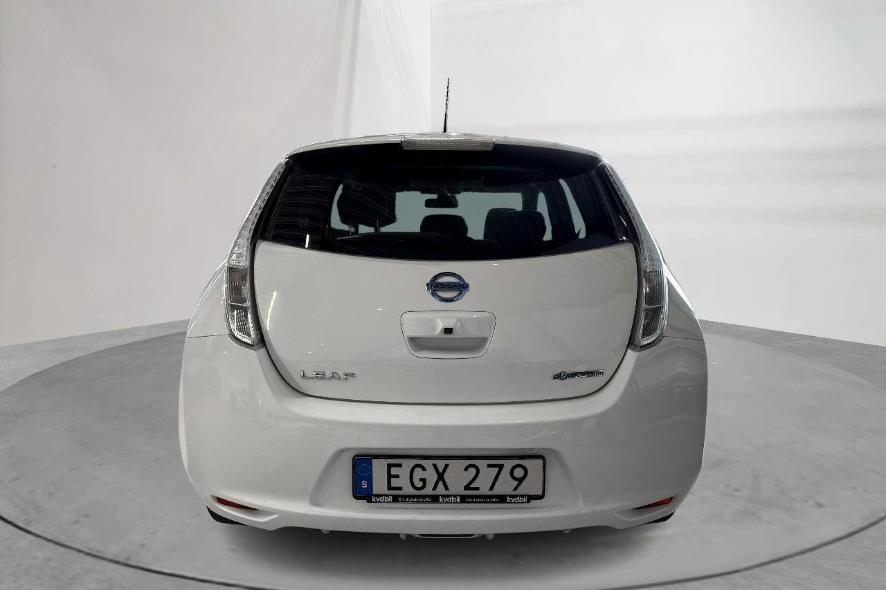 Nissan LEAF 5dr (109hk) - 37 440 km - Automatyczna - biały - 2018