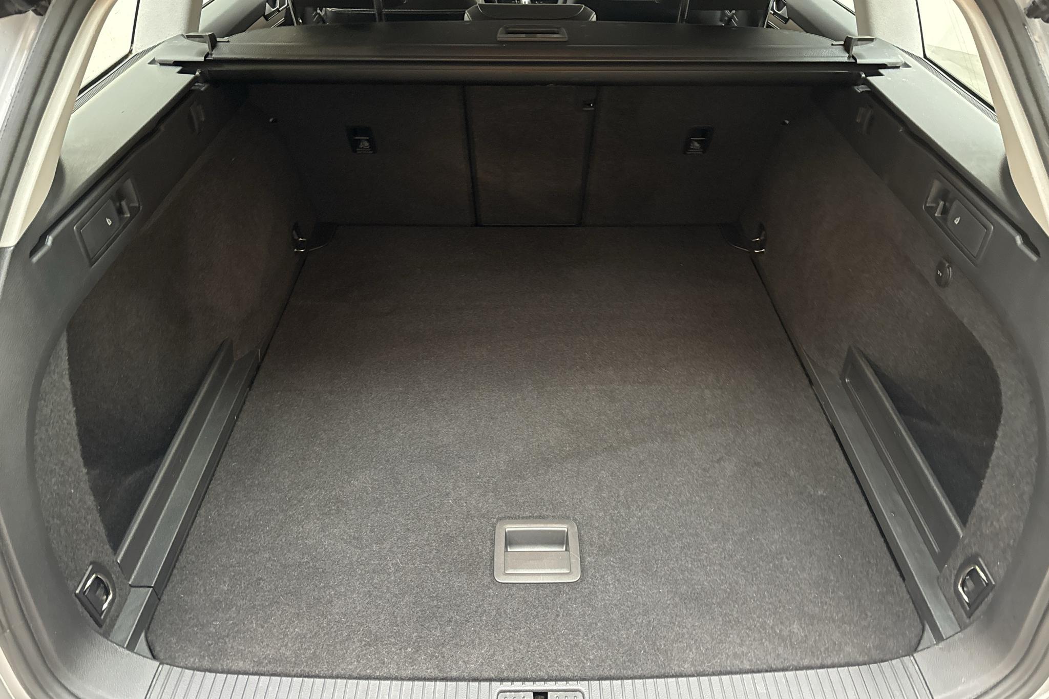 VW Passat Alltrack 2.0 TDI Sportscombi 4MOTION (190hk) - 100 290 km - Automaattinen - hopea - 2021