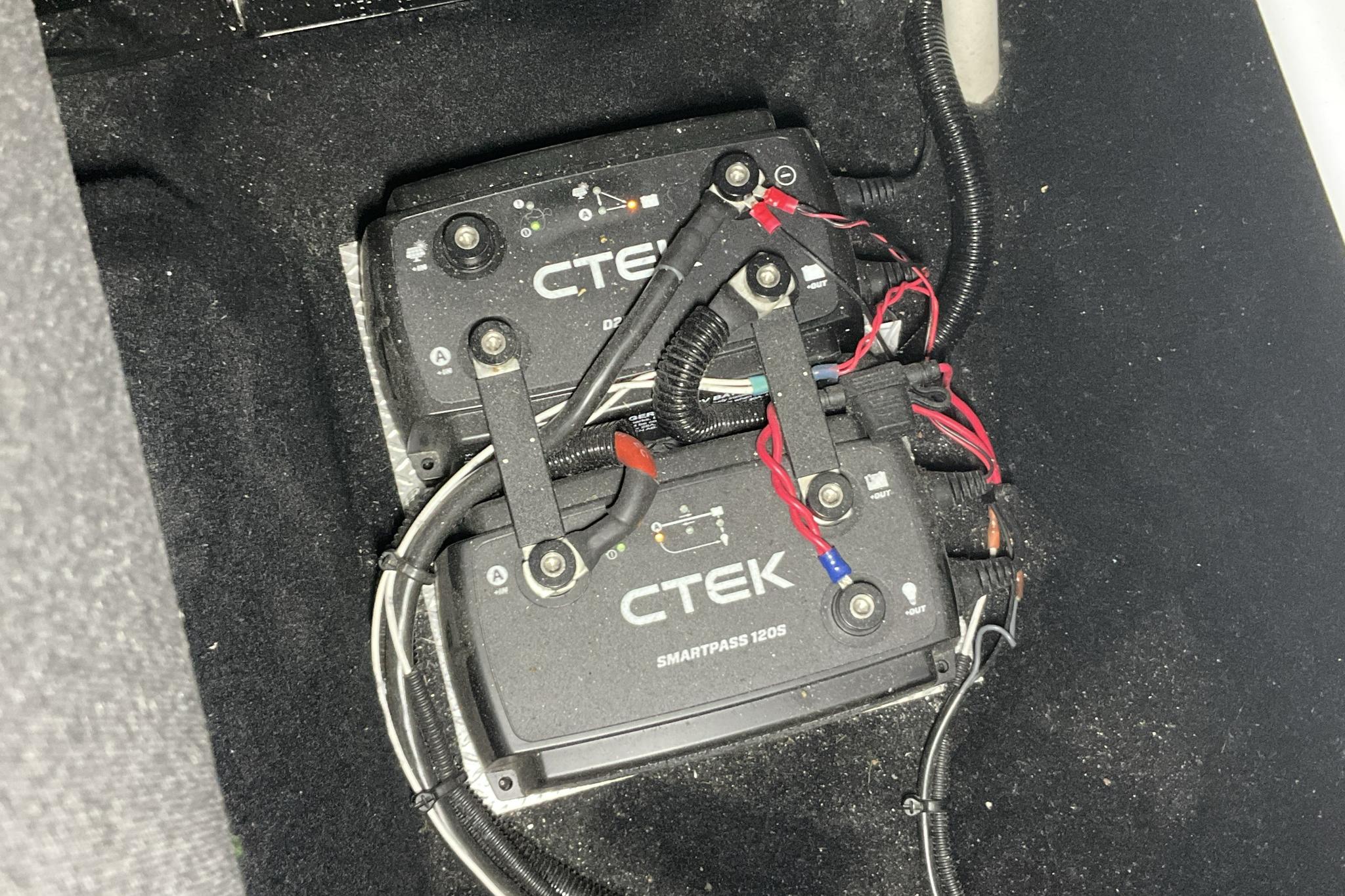 VW Caddy 1.4 TGI Maxi Skåp (110hk) - 9 433 mil - Automat - vit - 2019