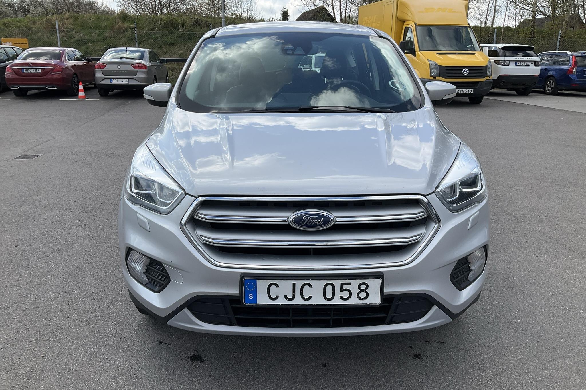 Ford Kuga 1.5 EcoBoost 2WD (150hk) - 175 270 km - Manuaalinen - harmaa - 2018