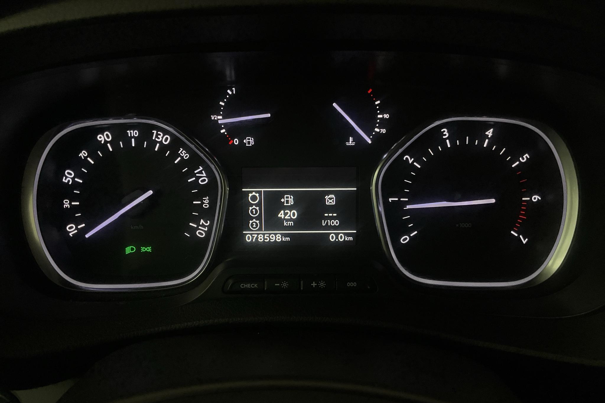 Toyota PROACE 2.0D (120hk) - 7 860 mil - Manuell - vit - 2018