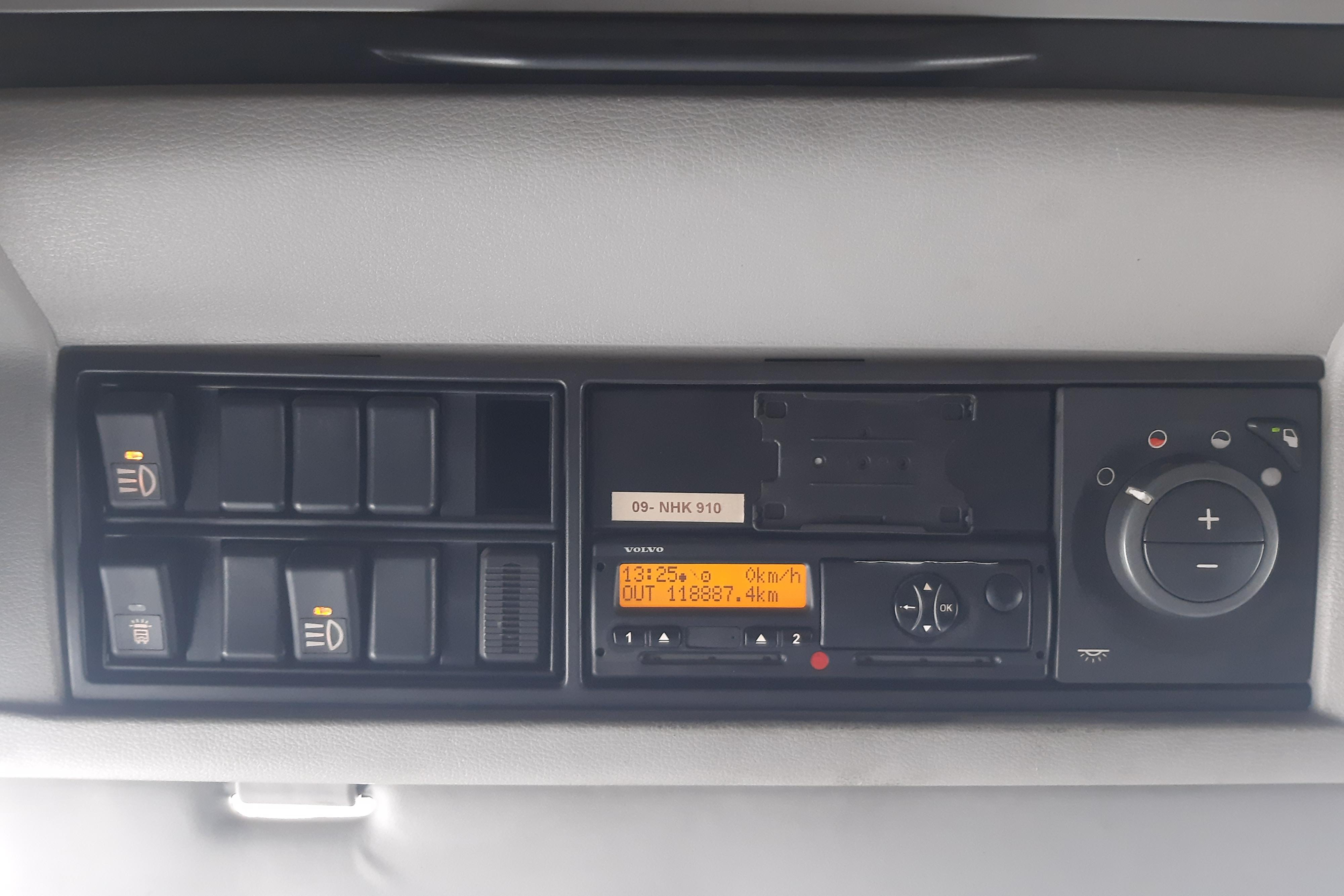 Volvo FH460 - 1 118 887 km - Automat - vit - 2013