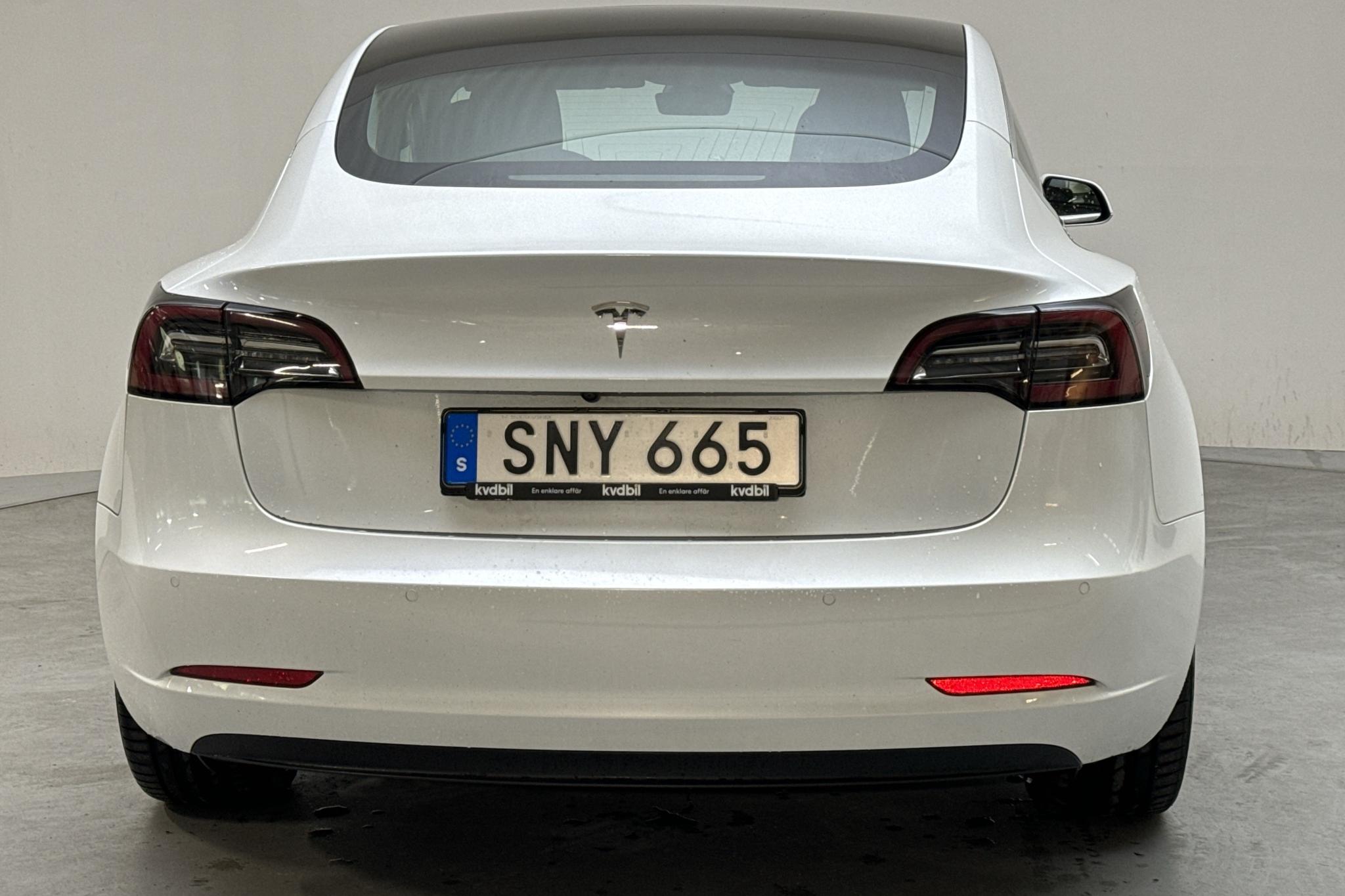 Tesla Model 3 Standard Range RWD - 74 100 km - Automatic - white - 2020