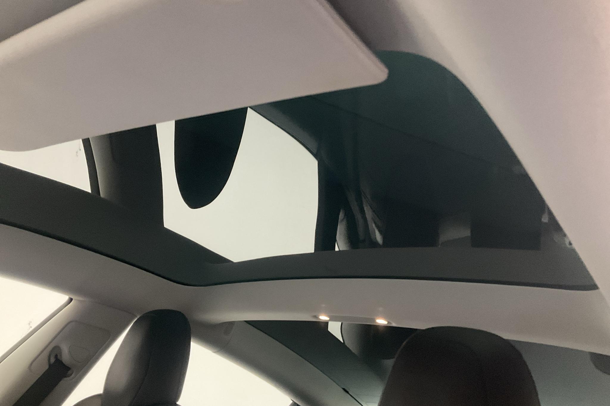 Tesla Model 3 Long Range Dual Motor AWD - 129 820 km - Automatic - gray - 2019