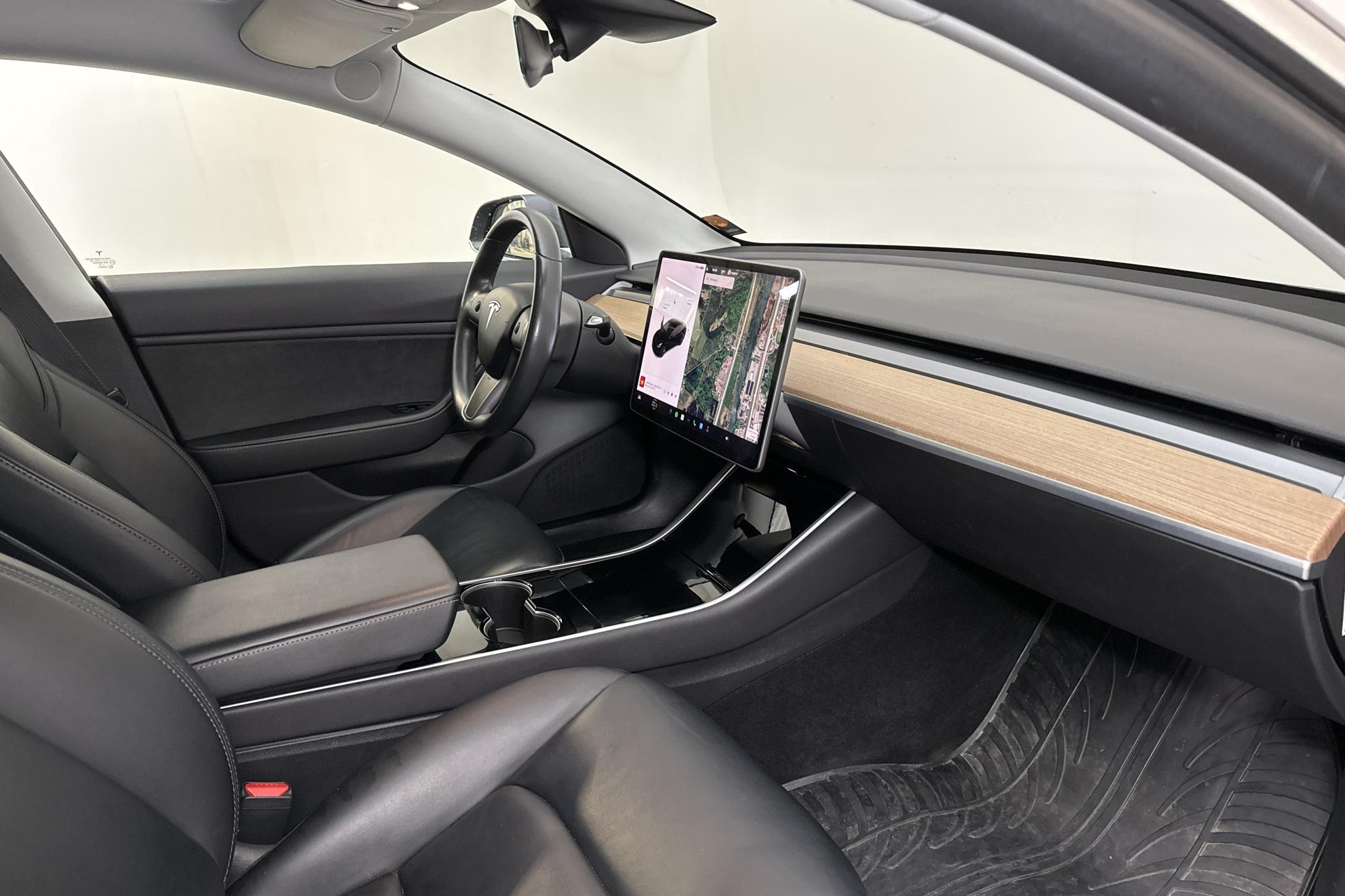 Tesla Model 3 Long Range Dual Motor AWD - 12 982 mil - Automat - grå - 2019