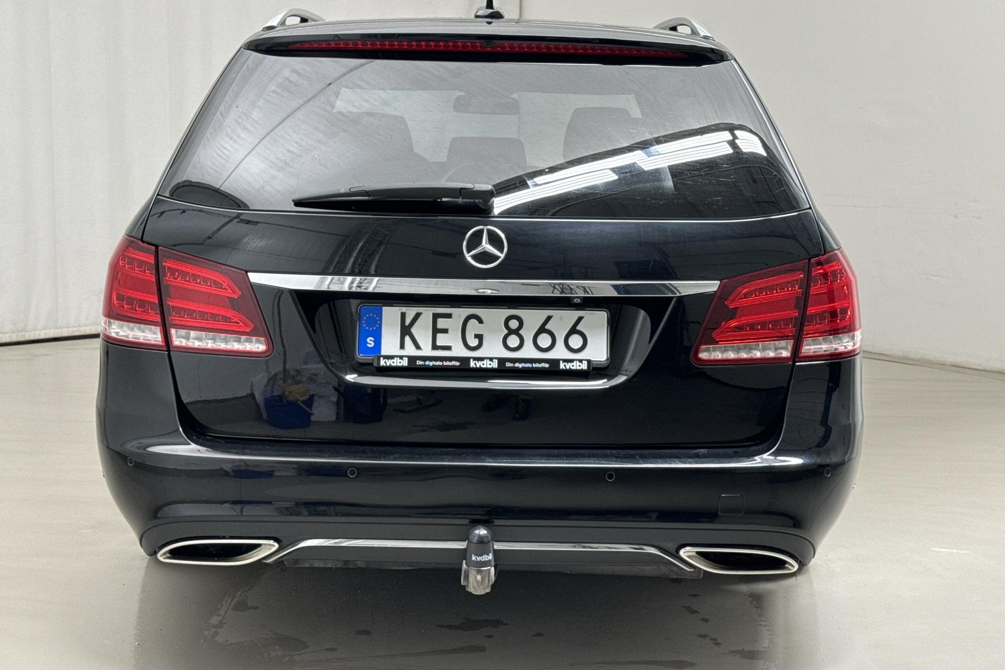 Mercedes E 220 CDI BlueTEC Kombi S212 (170hk) - 10 411 mil - Automat - svart - 2016